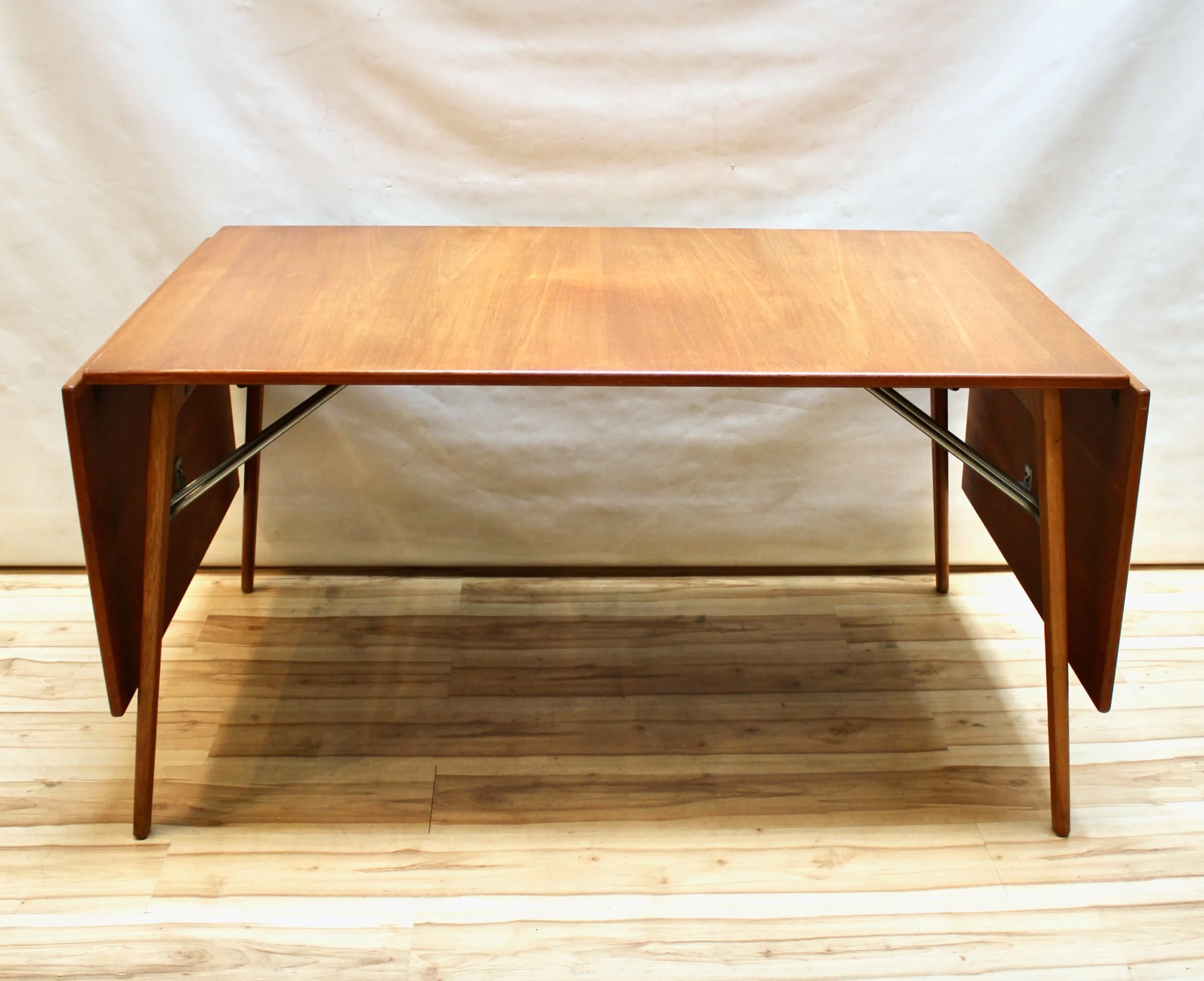 5E396C2E-CBB3-439F-9AEA-5C4B20C28936