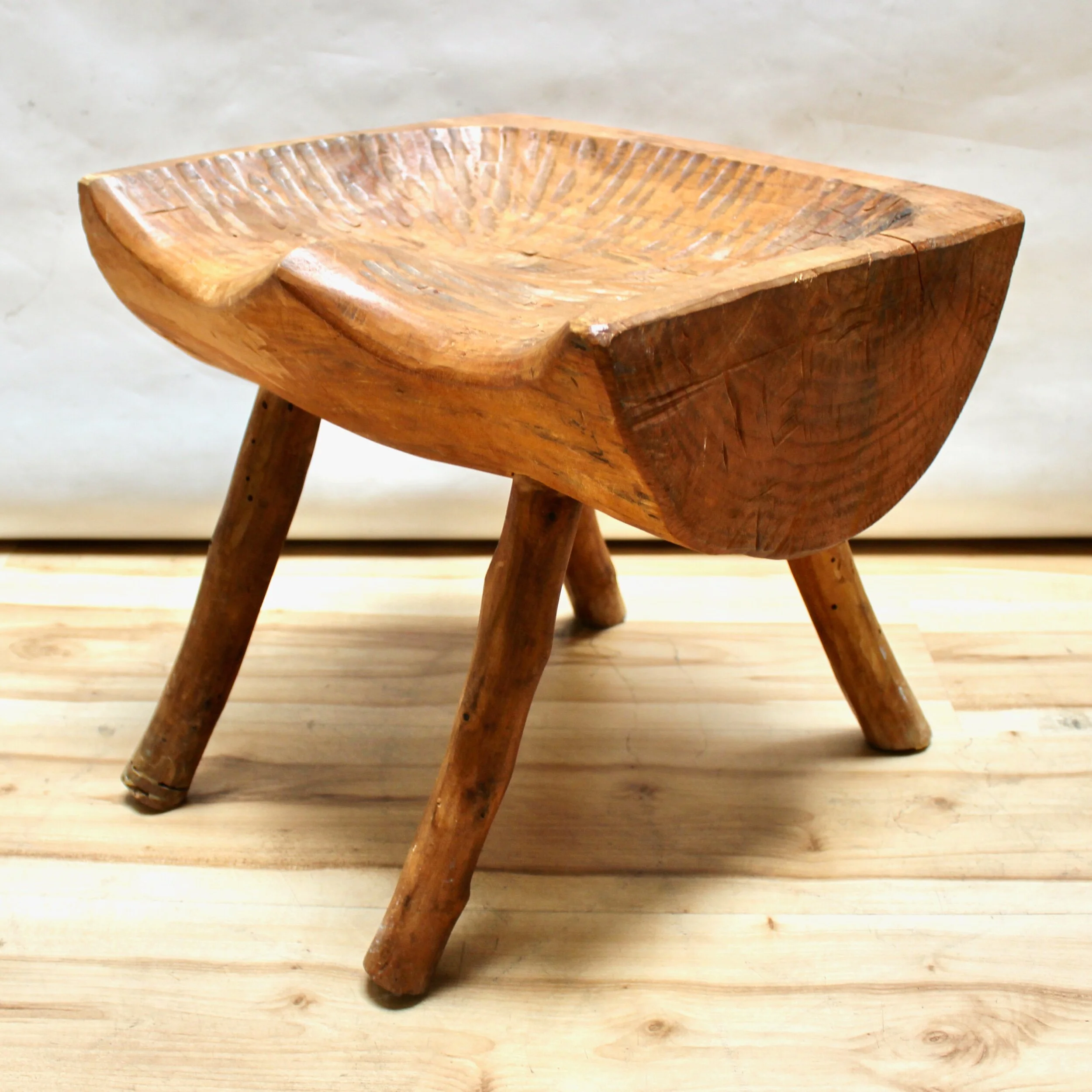 B5E54E6F-C535-40B8-9DF5-DD096E7A6D7C