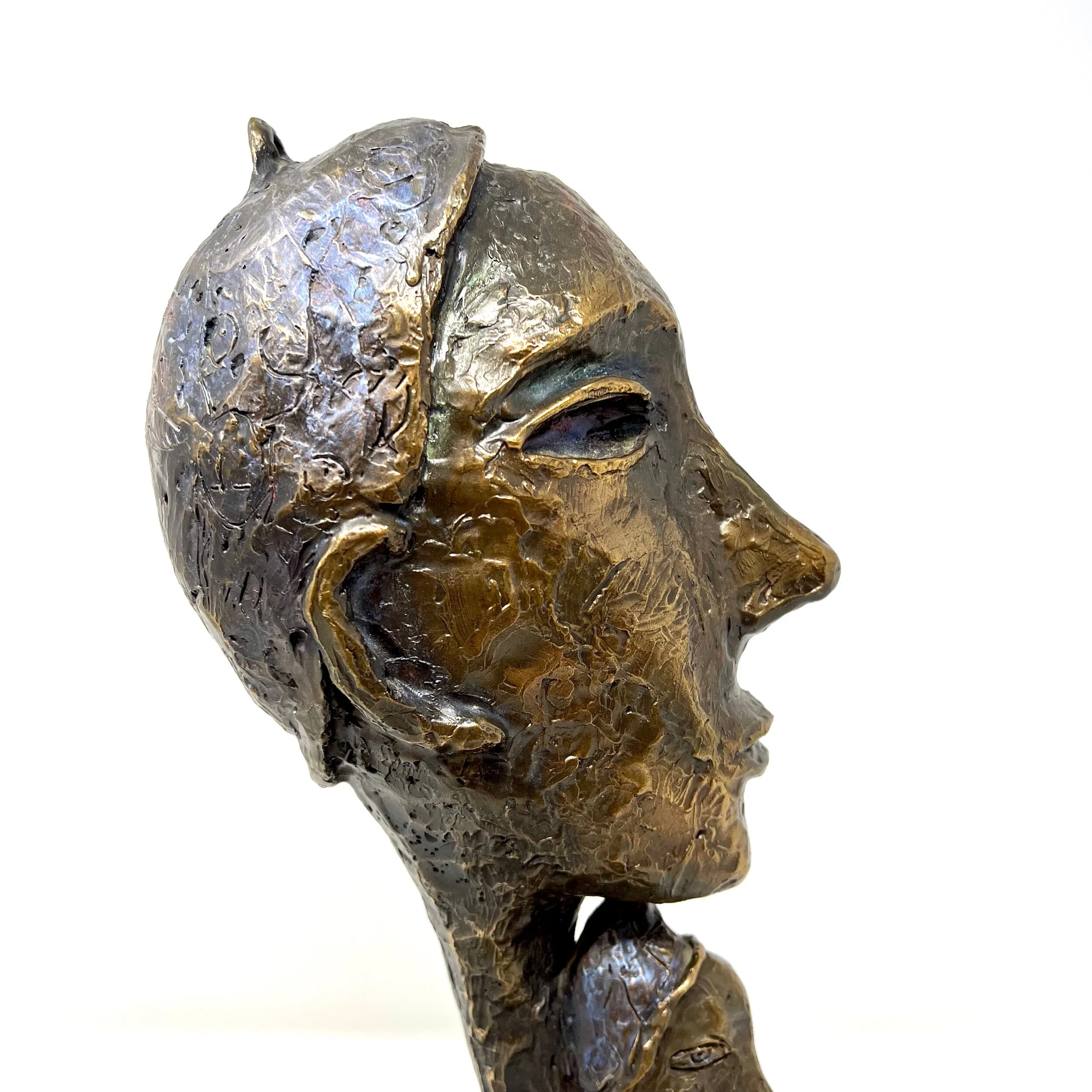 A10AC3F2-6D25-49AA-8702-AE712DAA0346