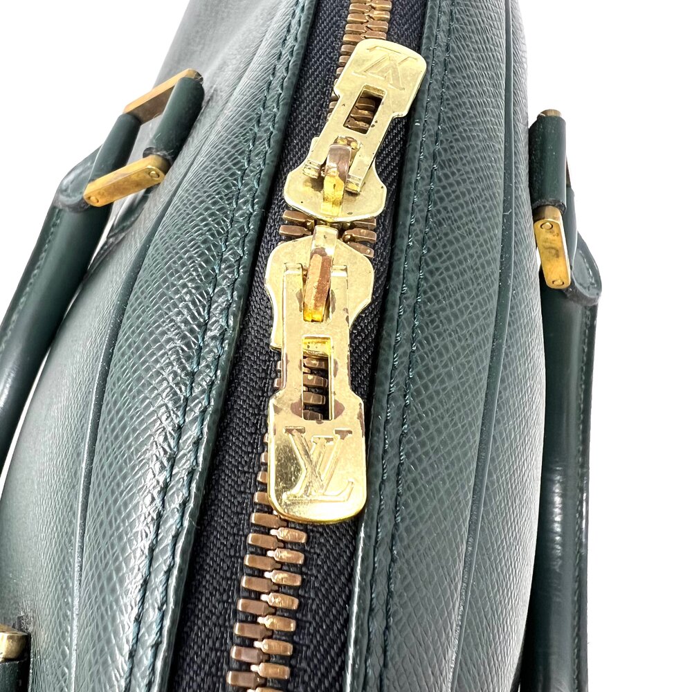 Louis Vuitton Hunter Green Taiga Leather Helanga Travel Bag. , Lot  #56689