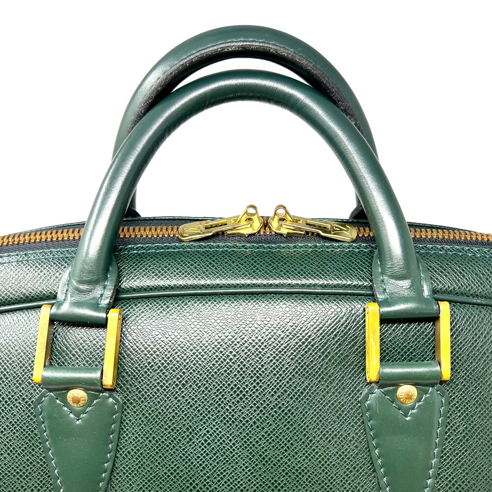 Vintage Louis Vuitton Helanga 1 Poche Epicea Green Taiga Leather Travel Bag  — Scout Living