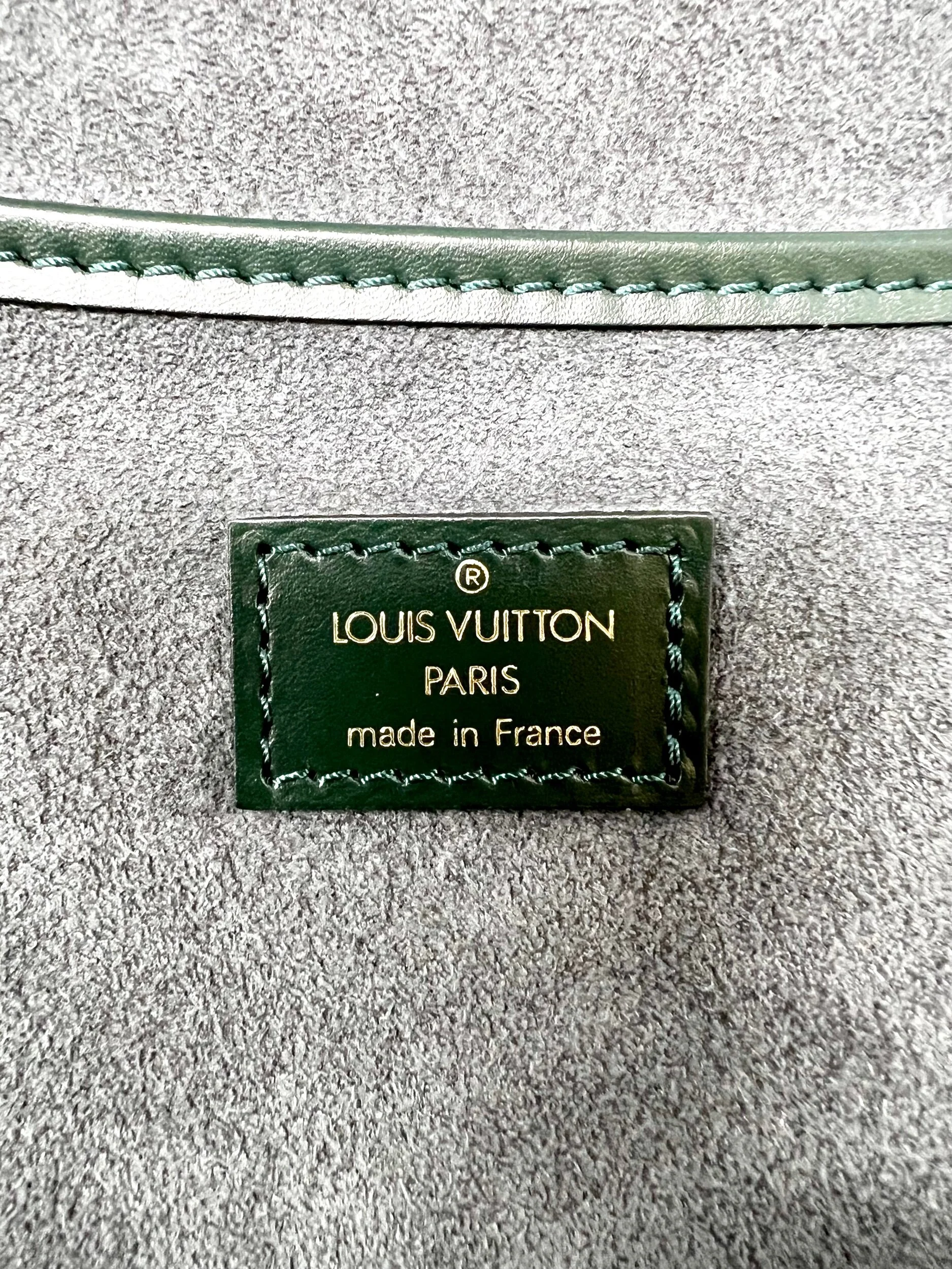 44DB222B-4A5F-4699-ADA5-CCCABAFD3B1C