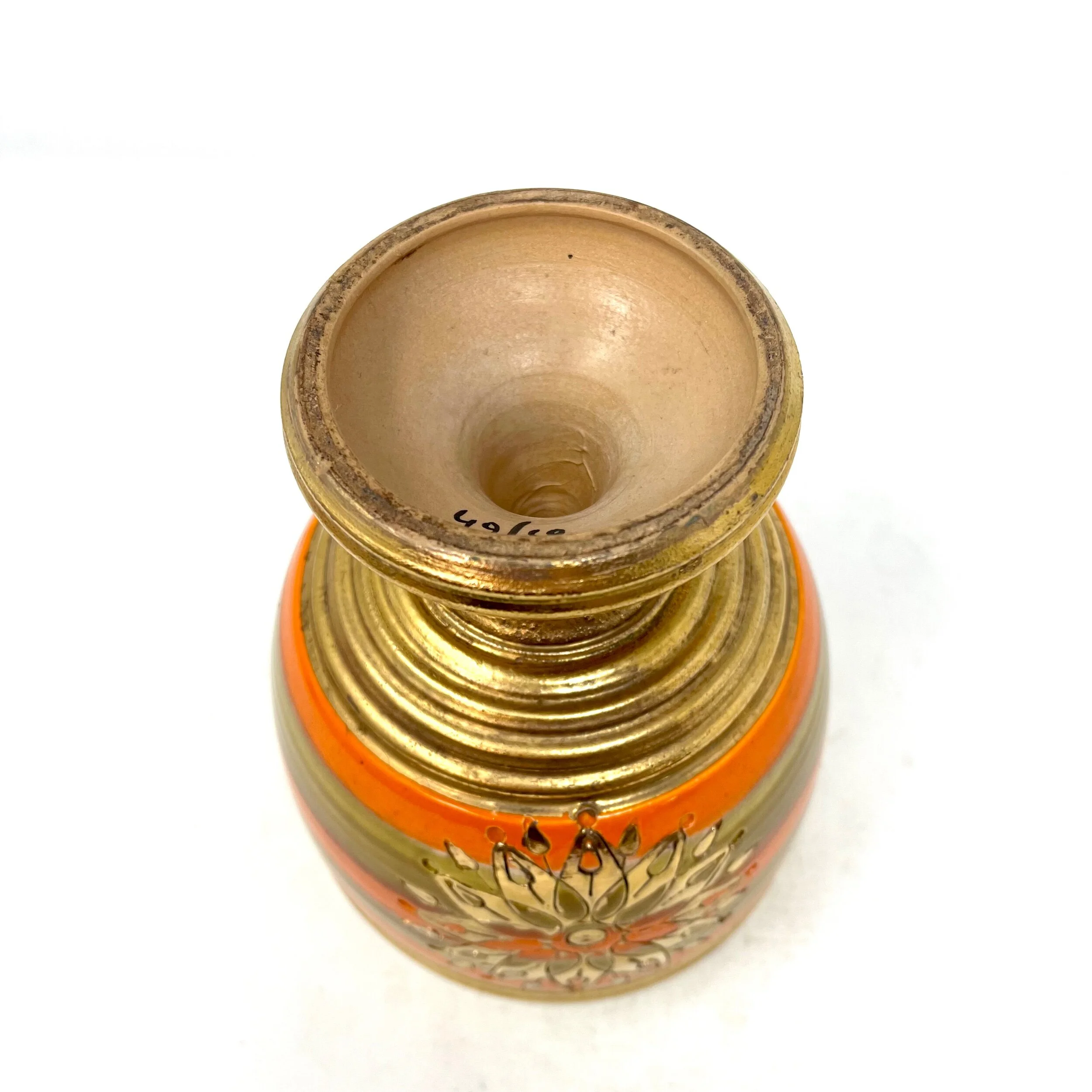 5F1601E3-4AD1-4605-BB1C-154D0D5BAD31