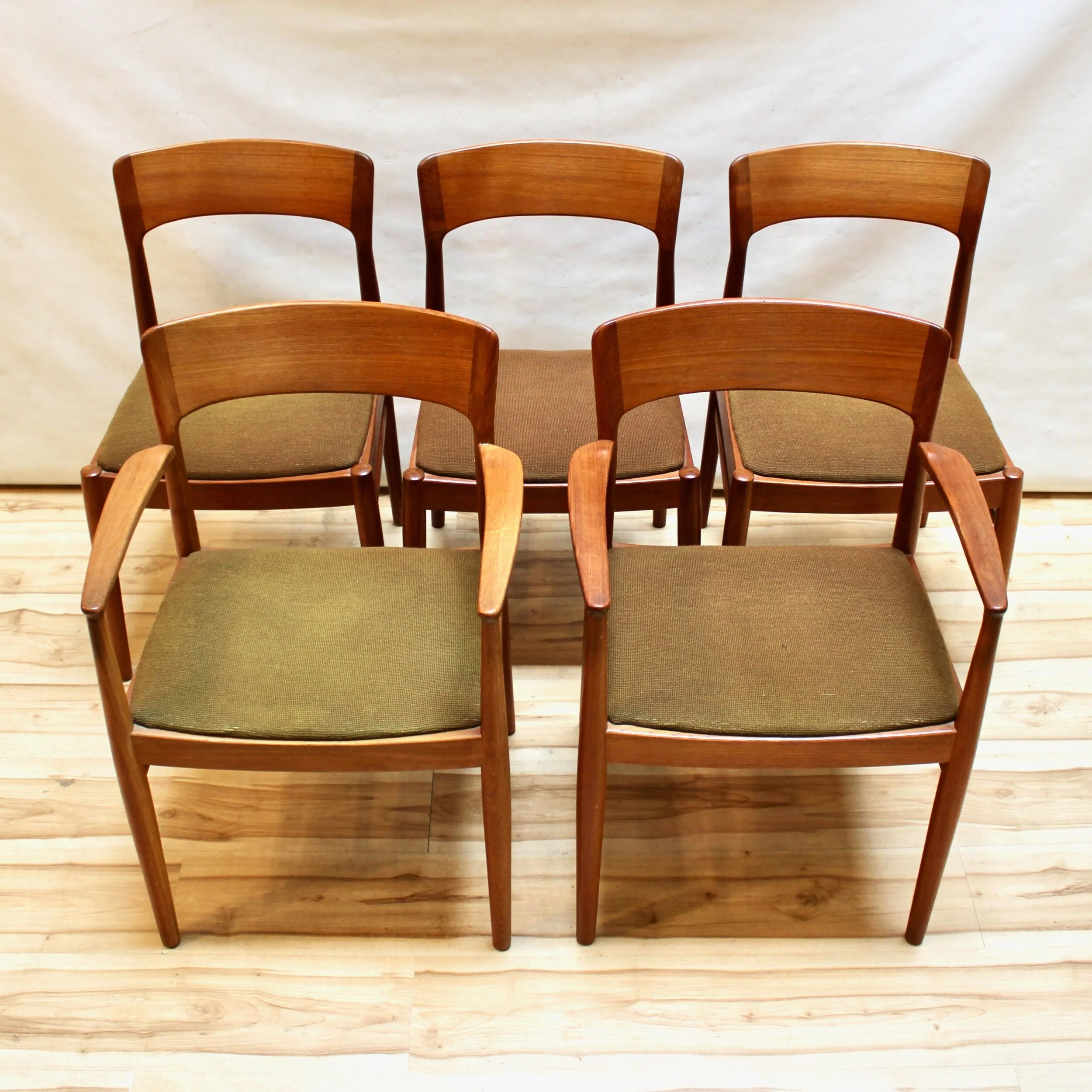 7BA9ED81-ED60-43FF-BCFC-AA394236FB9A