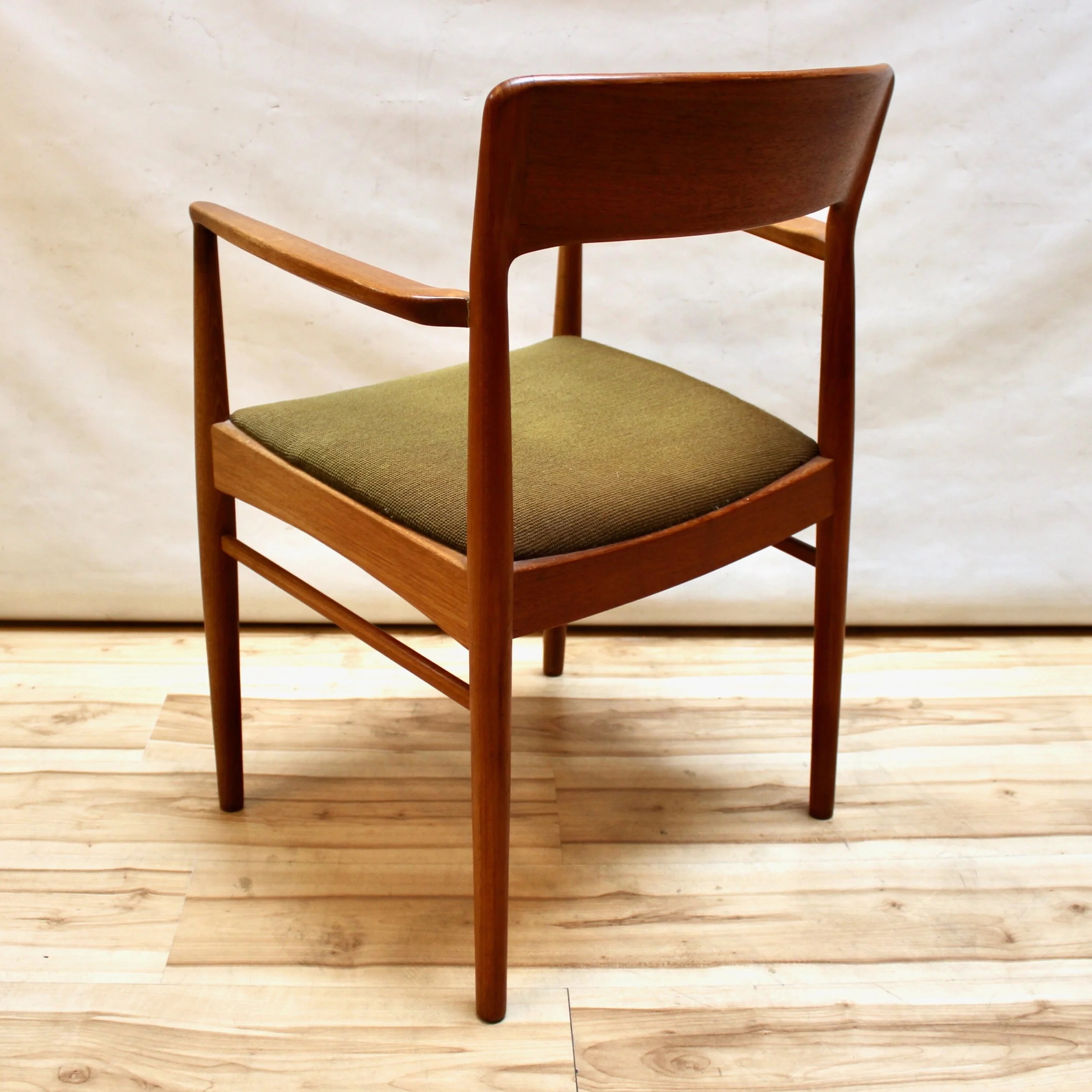 6000EAE0-069D-420C-AA30-BD1F82607EB4