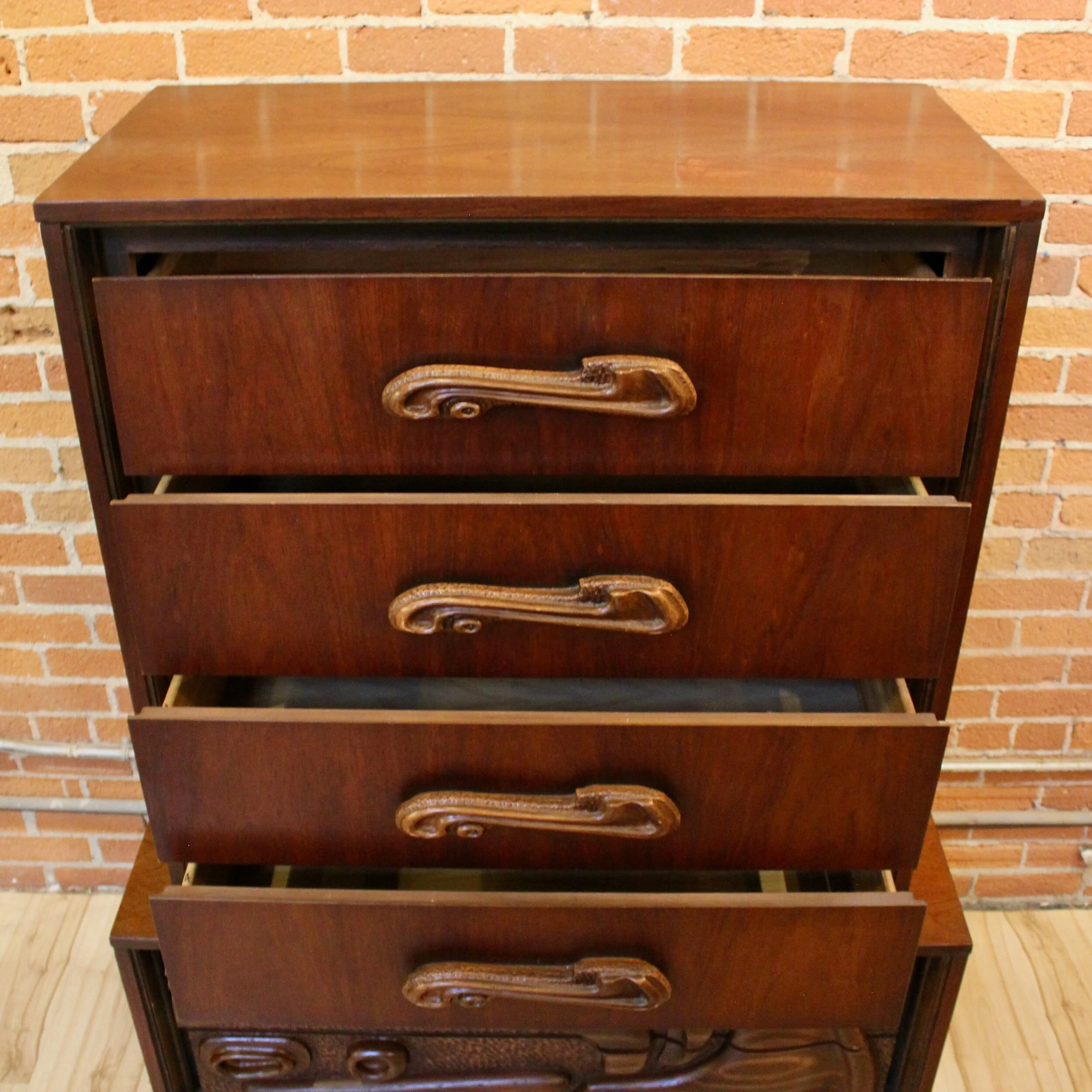 A5602AB2-4DE7-436B-9D06-FFBB174C5A6D