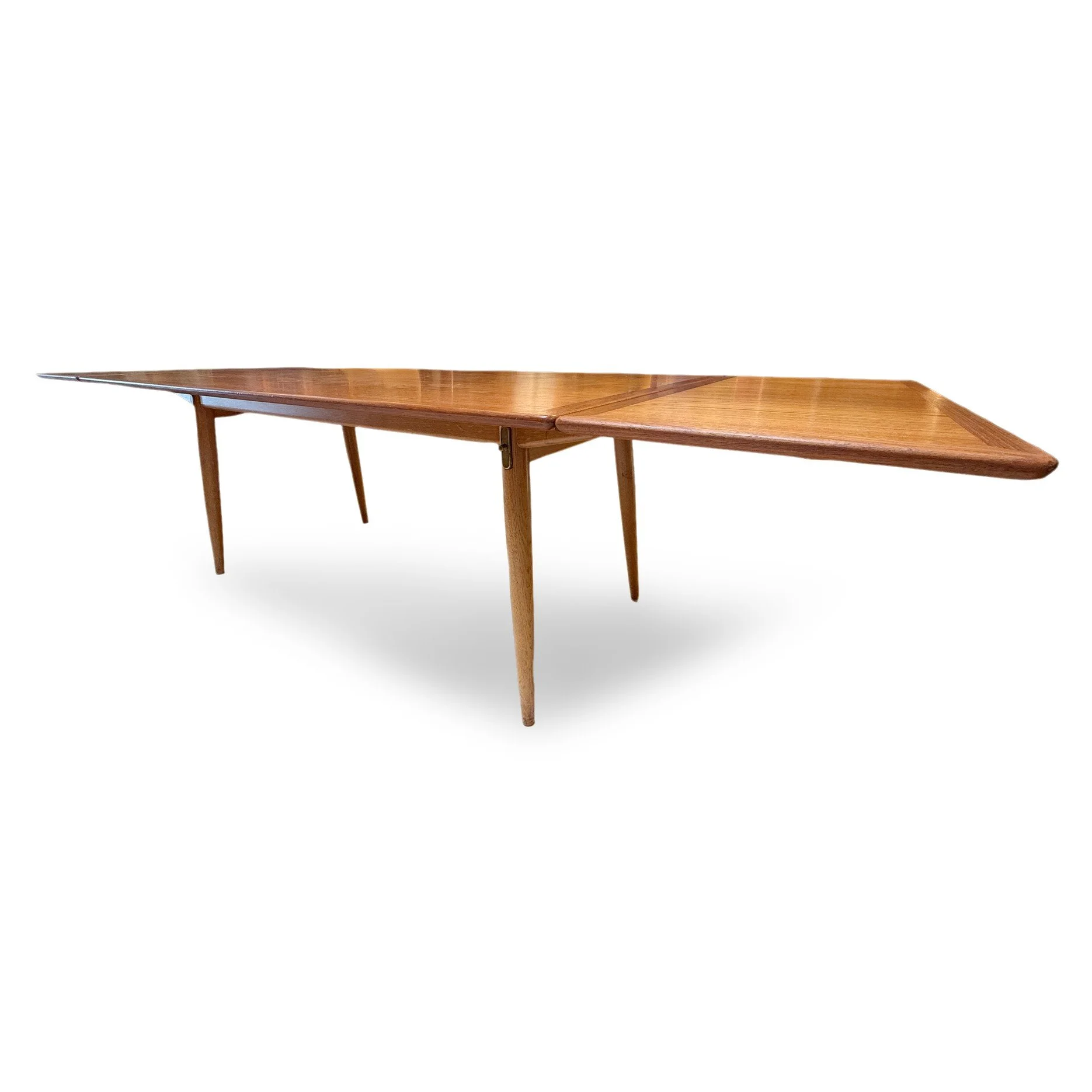 wegner table (6).jpg