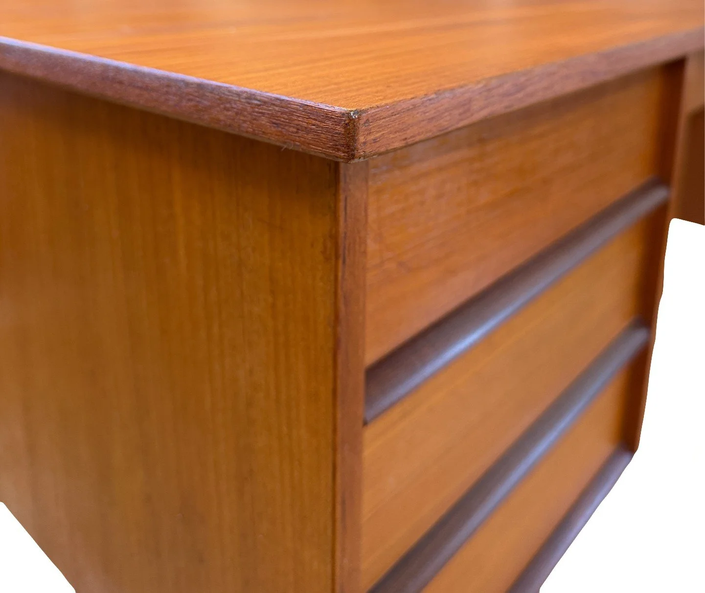 desk (12).jpg