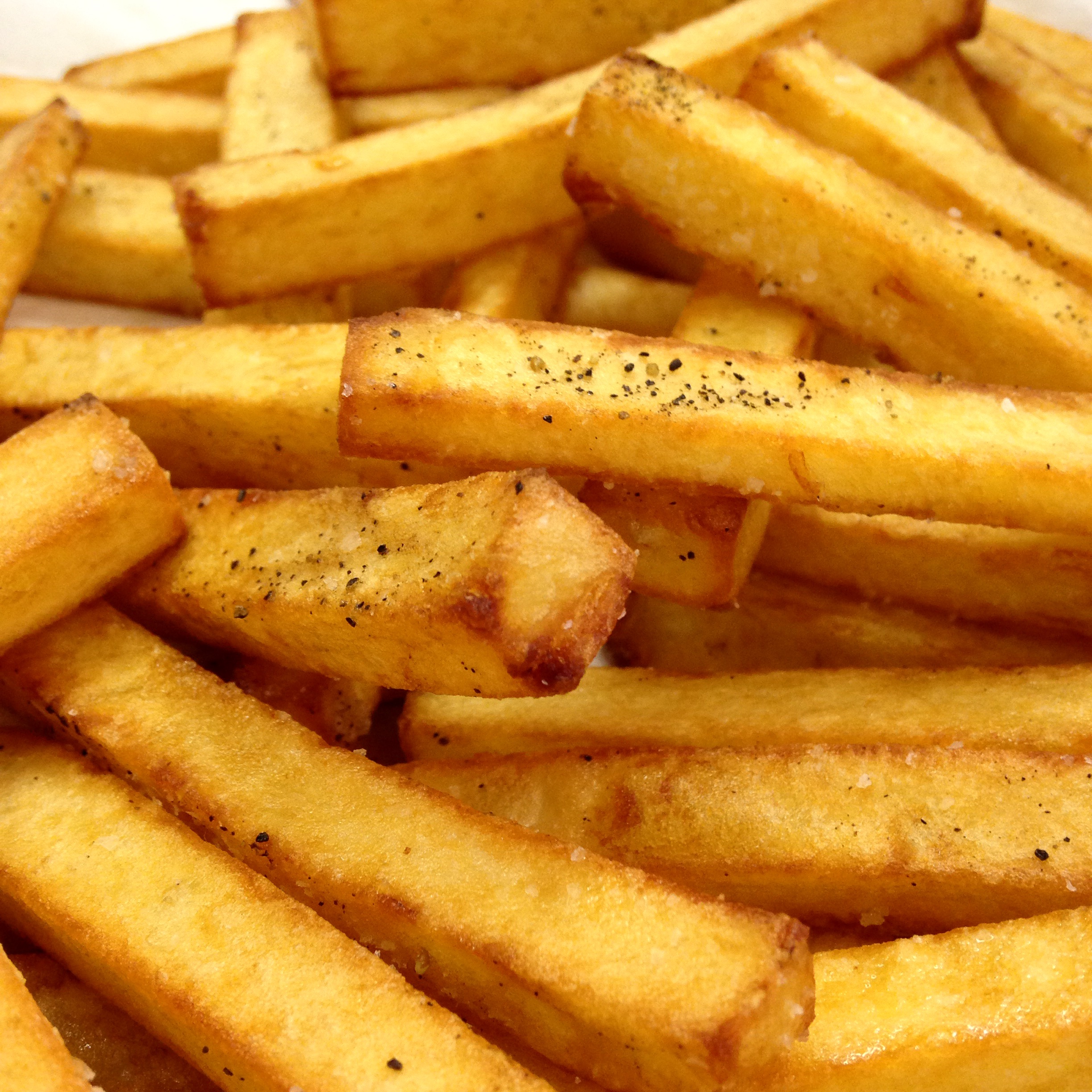 Squared-off sticks of russet potatoes, fried to perfection. Could you resist these?