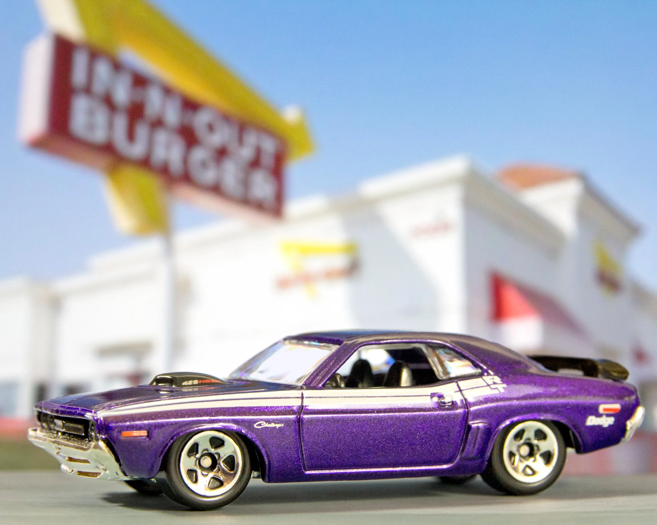 CARDEN_FAST_FOOD_CARS_04.jpg