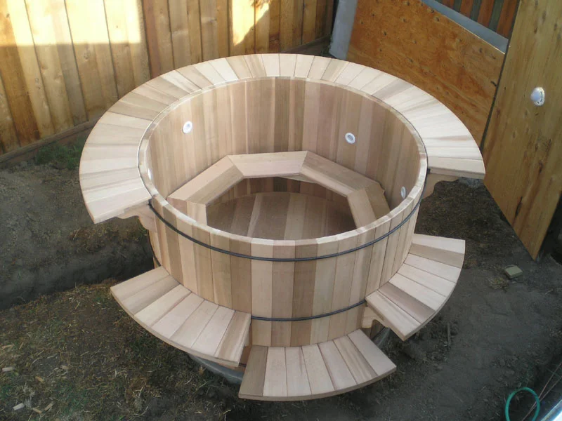 hottub40.jpg