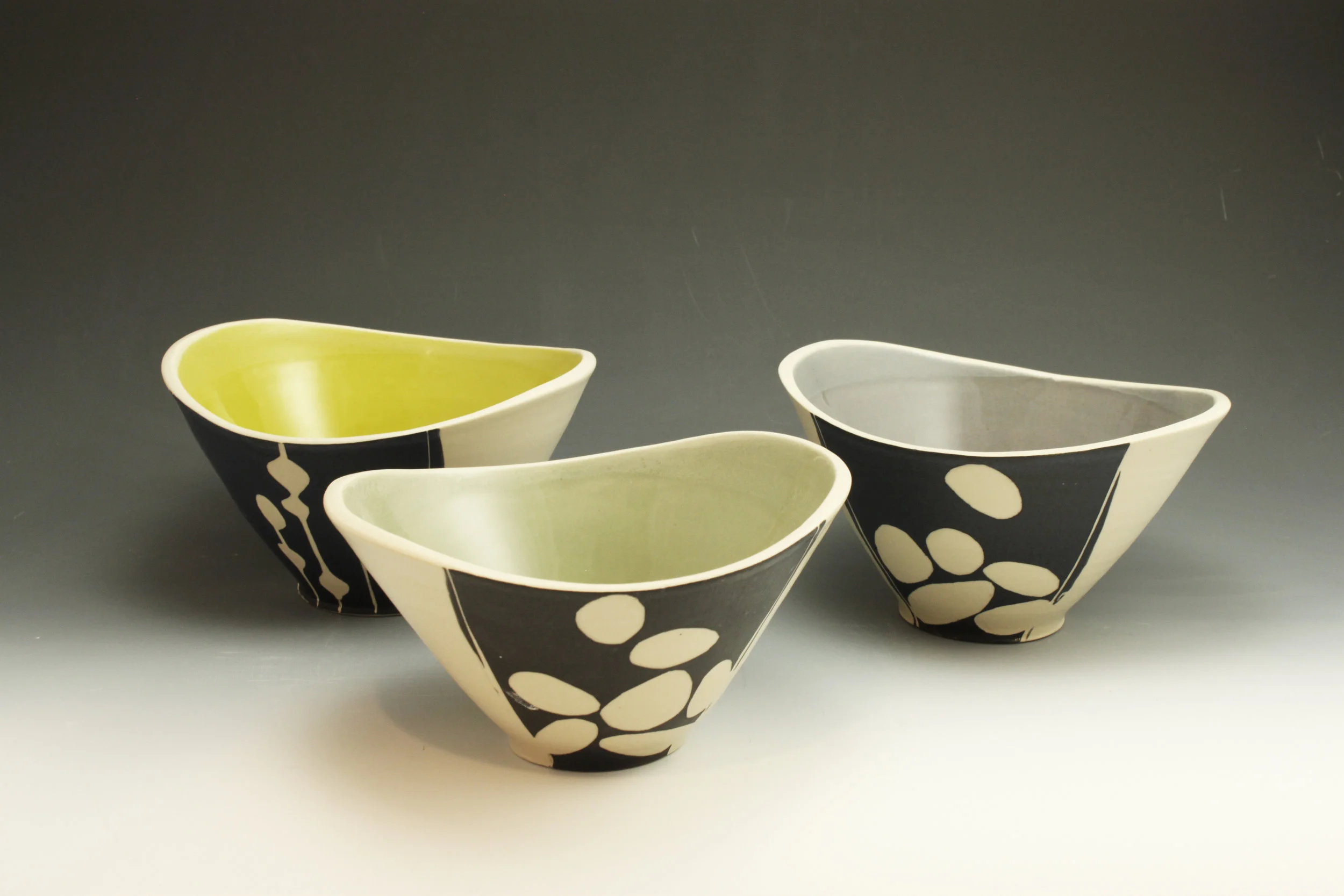 Swoop (everyday) bowl. midmod/chartreause, cement/stones, grey/stones. 5.5"