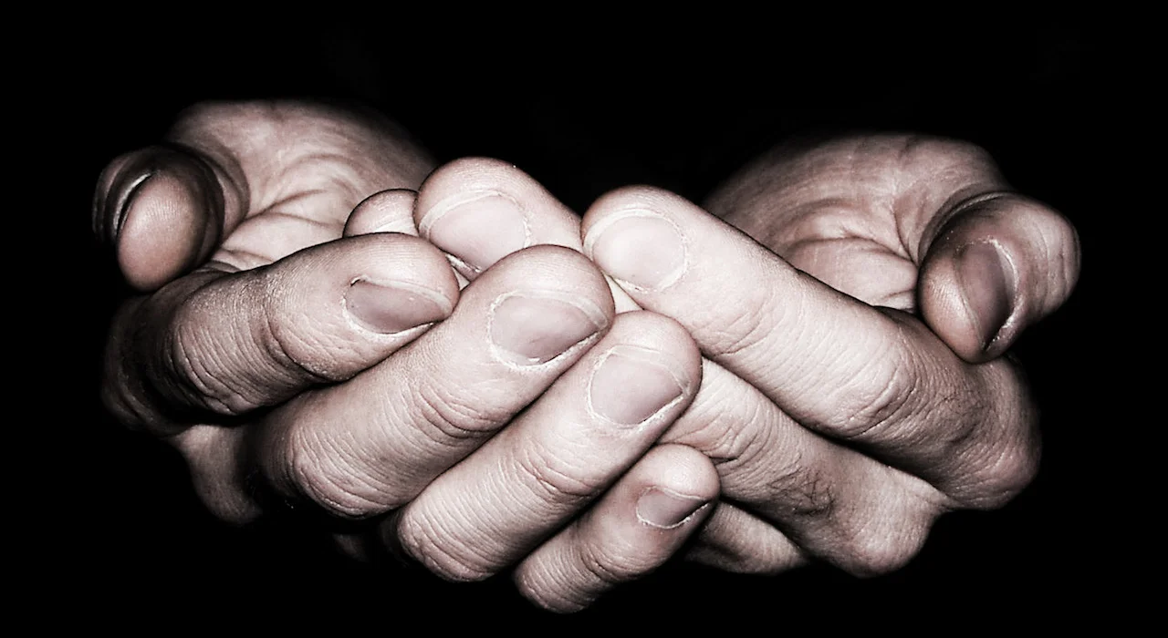 gratitude-open-hands-generosity.jpg