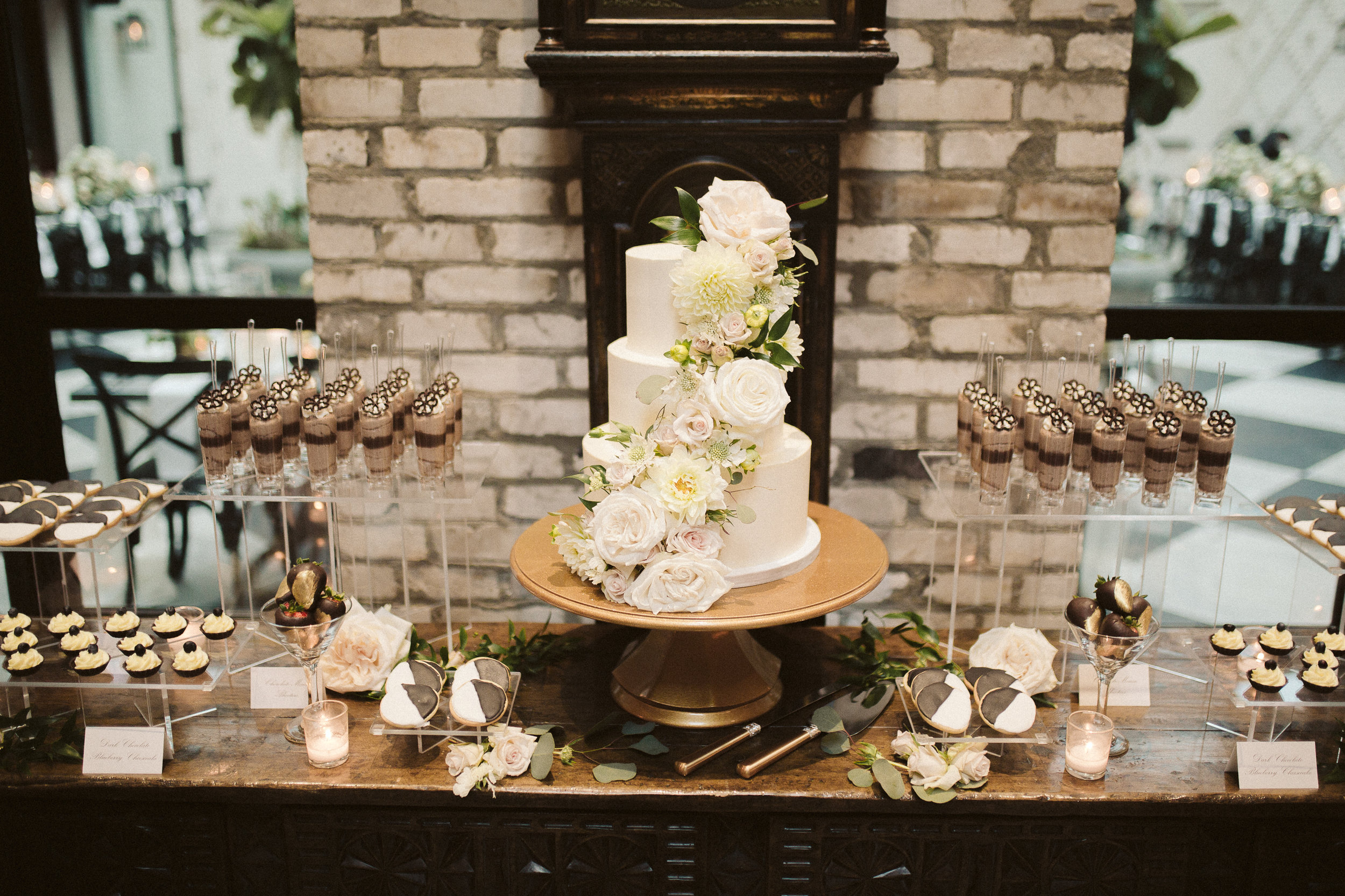 Ash&Sabrinaoxfordexchangewedding-23.jpg
