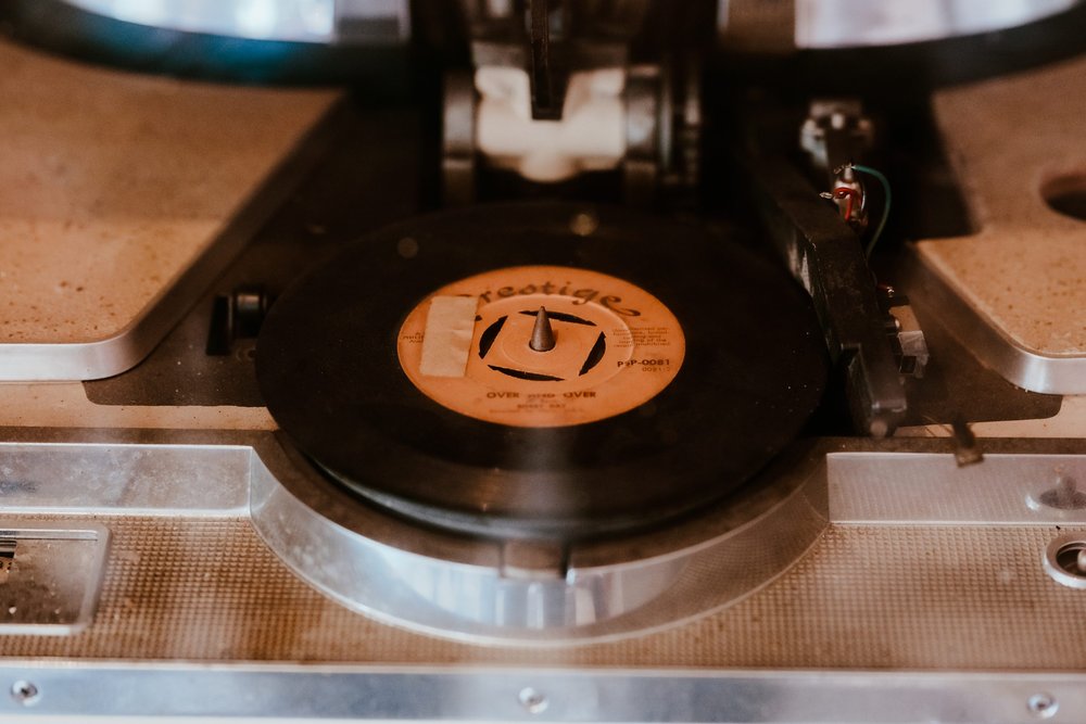 Retro Styled elopement photoshoot06.jpg