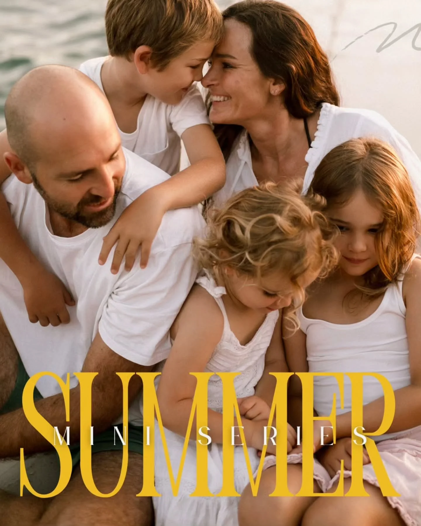 🔥 Black Friday Summer Mini Sessions &ndash; NOW OPEN- link in bio! 

Capture&nbsp;sun-soaked, Polaroid-style memories&nbsp;in a&nbsp;fast, fun 15-minute session&nbsp;&mdash; perfect for families, couples, or sibling updates.

✨ 30+ edited high res i