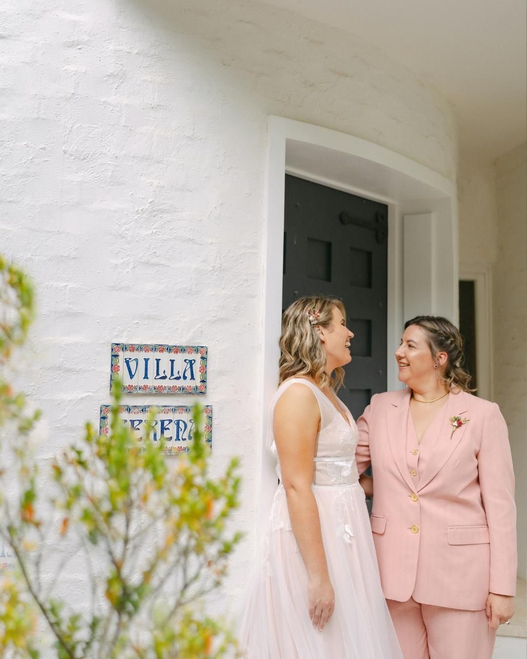 Emily and Saskia- ❤️ ❤️ Not a moment passed where these two where not smiling ear to ear- with joy and love literally pouring out the whole day. 

Celebrant: @standbyjaime
Hair Stylist: @karendyermakeupandhair
Make Up Artist: @karendyermakeupandhair
