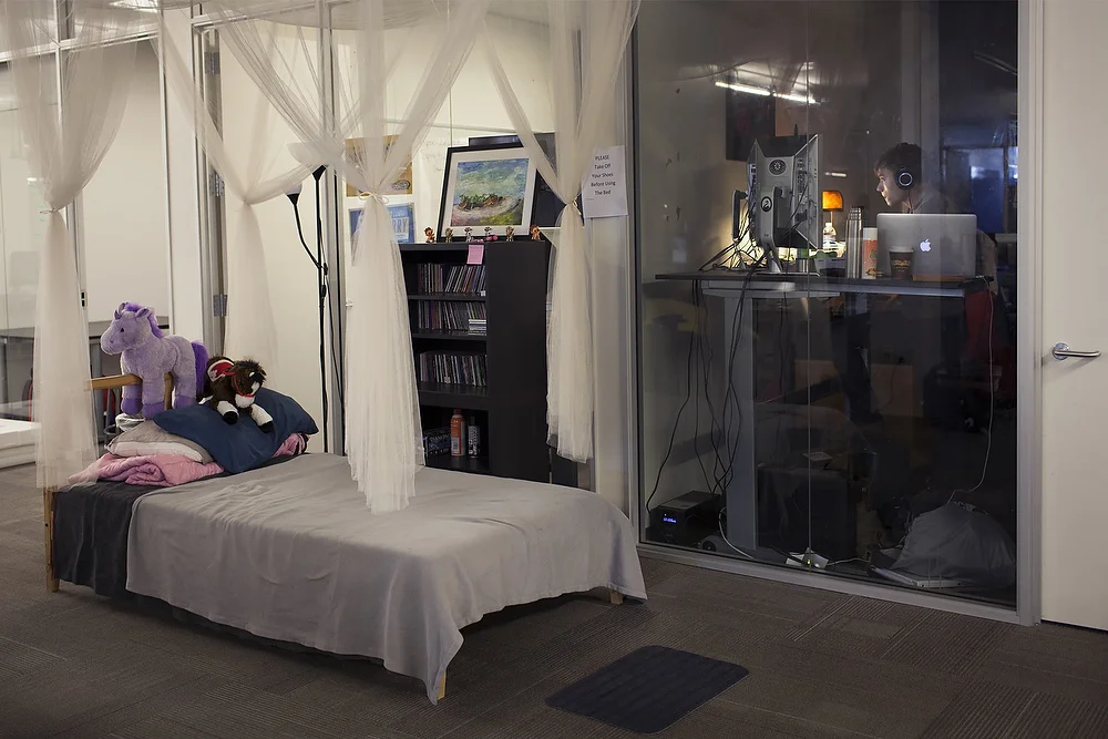 WORKSPACE_34.jpg