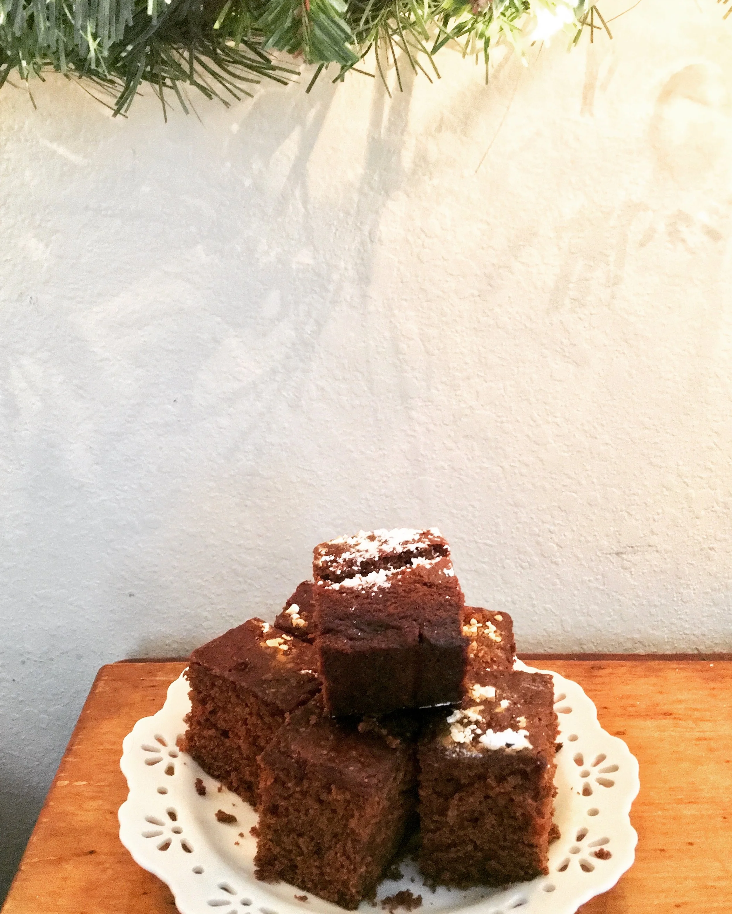 Christmas Gingerbread Cake