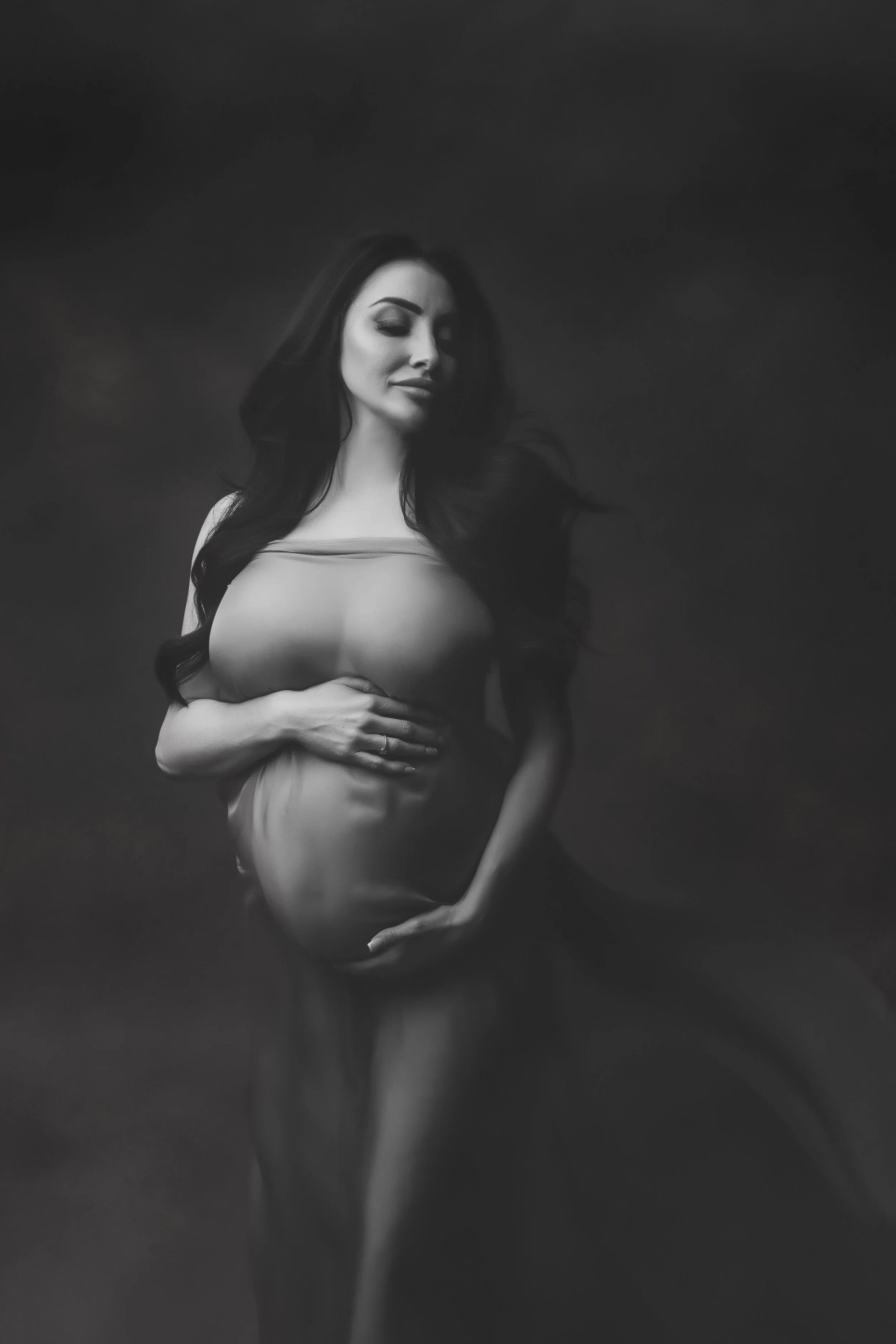 Maternity Photography in Manchester — What Expecting Parents Should Know