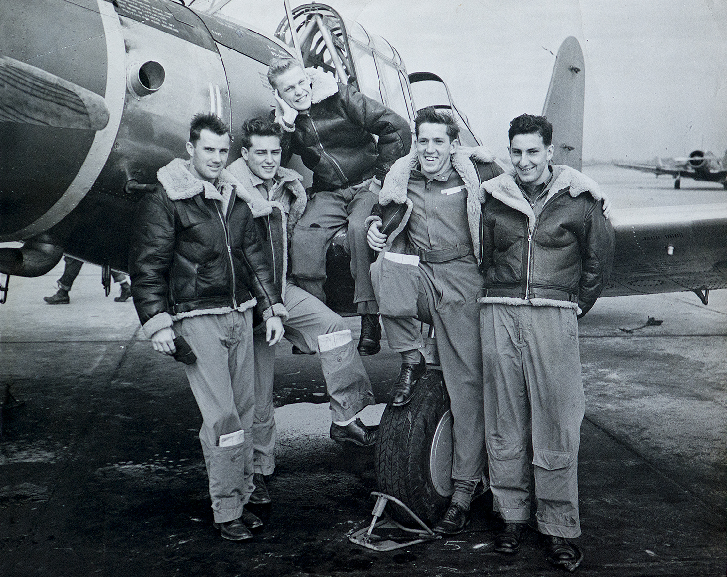 Clarence (Second from the right) and some of his B-17 bomber crew while training in the states.
