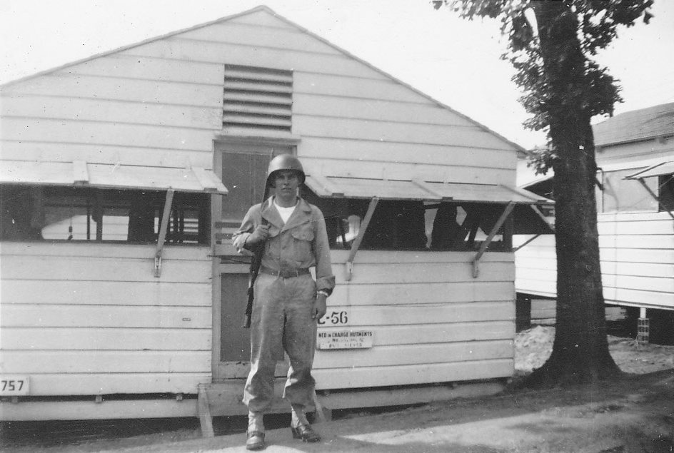 BillCampRobinsonMay1943.jpg