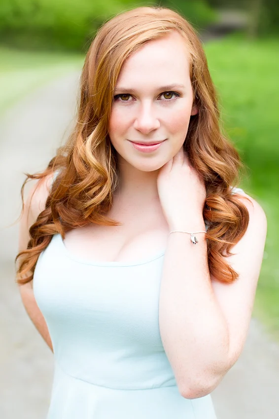 www.lindadalton.comGraceheadshots (5 of 1).jpg