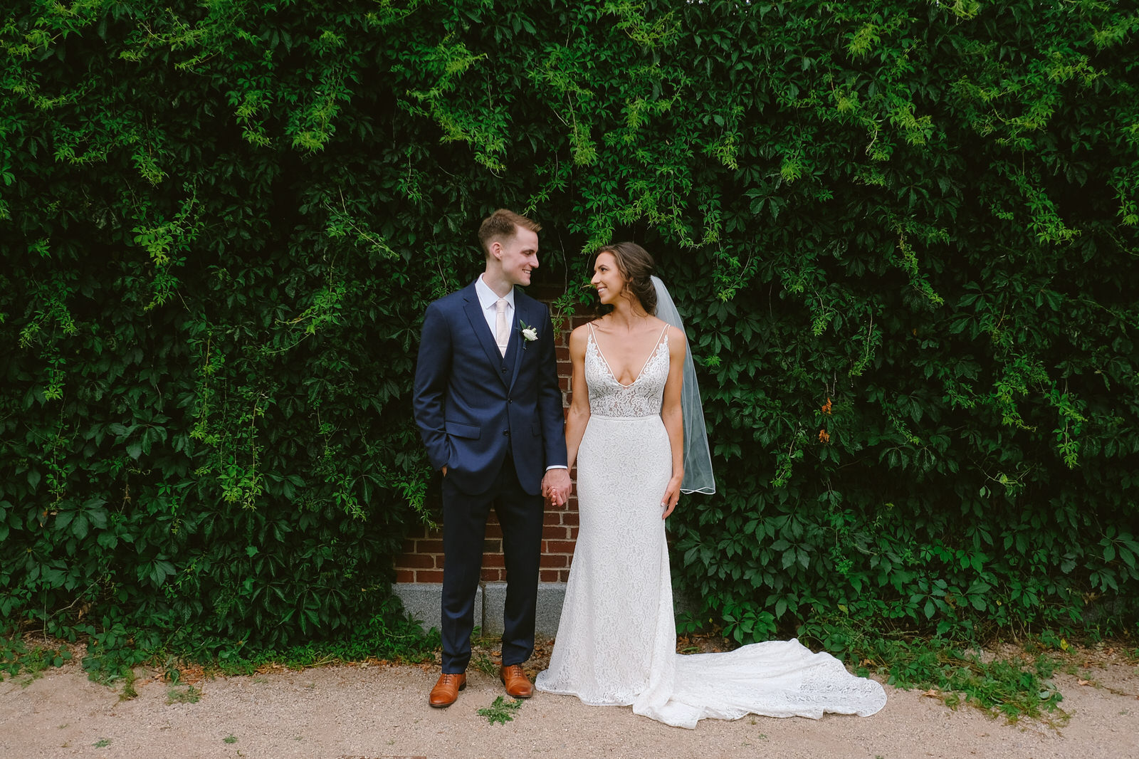 A summer Lightfoot &amp; Wolfville Wedding