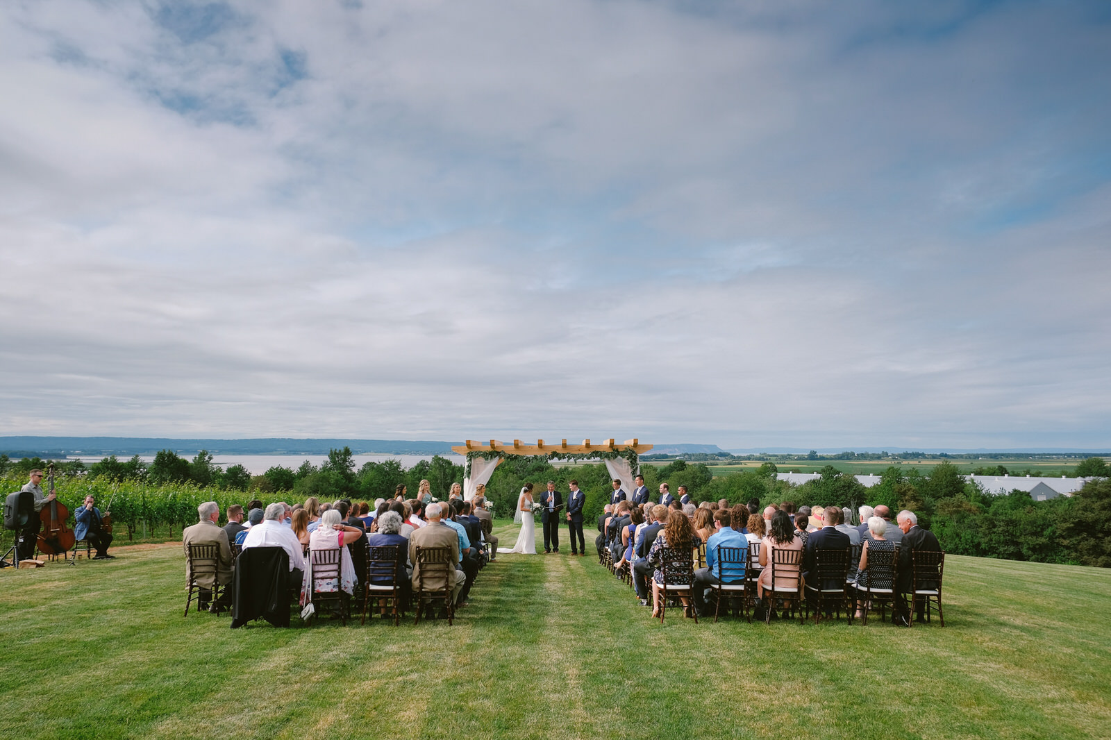 A summer Lightfoot &amp; Wolfville Wedding