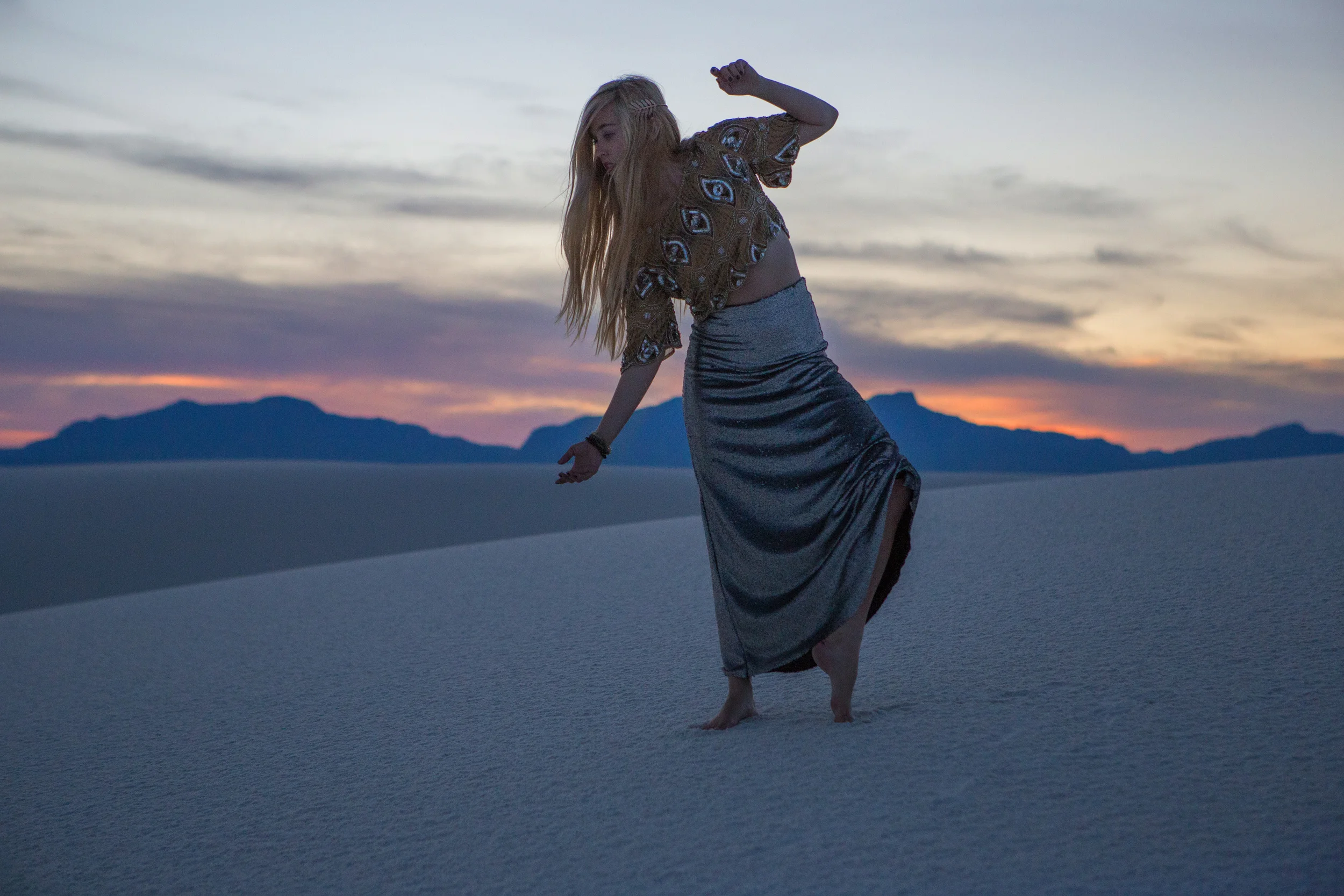 AstroBandit_JordanRose_WhiteSands_Sunset_Sequins_Dancing_Dancer_Fashion_7.jpg
