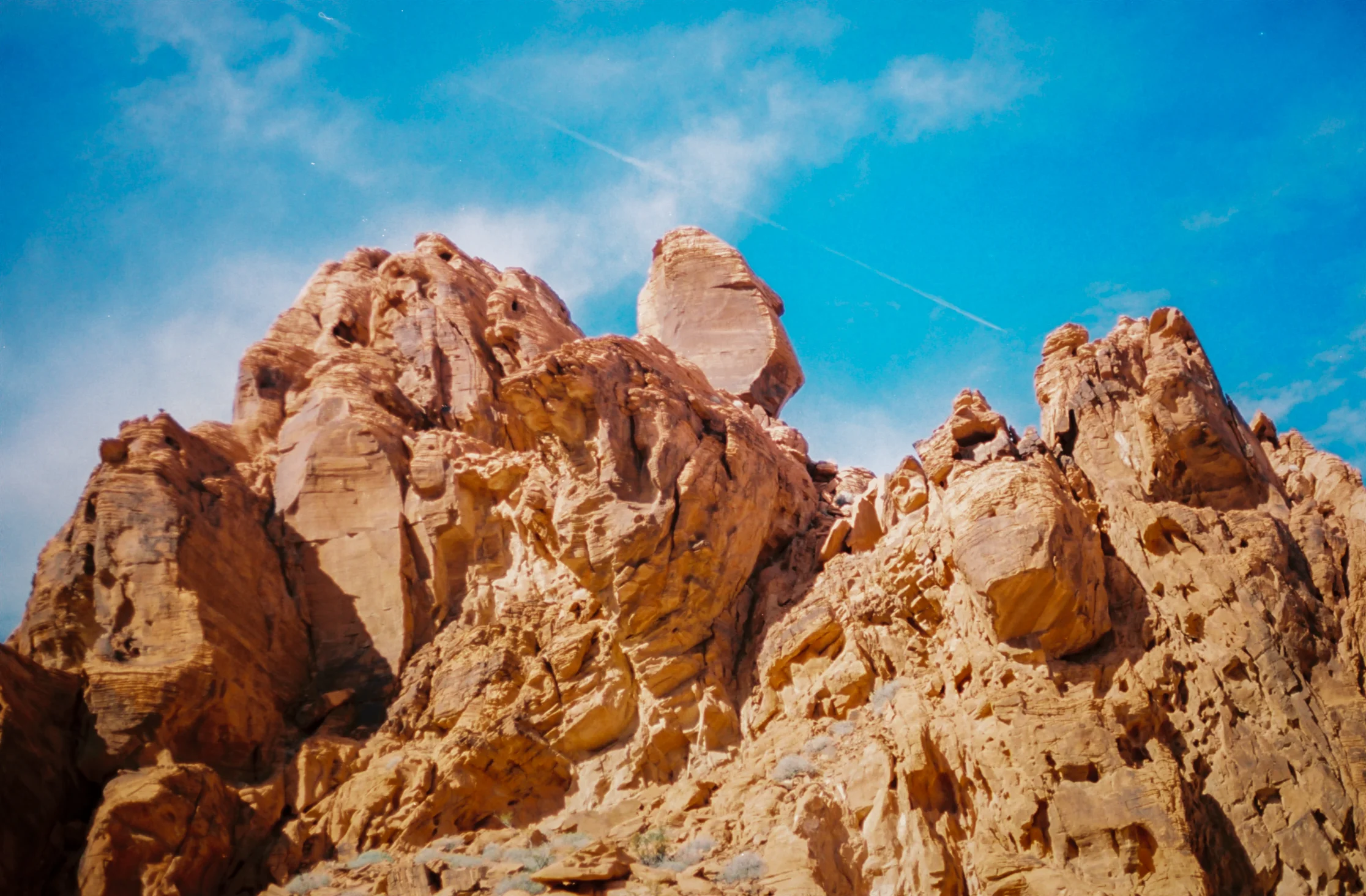 AstroBandit_JordanRose_ValleyofFire_ReviceDenim_RedRock_3.jpg