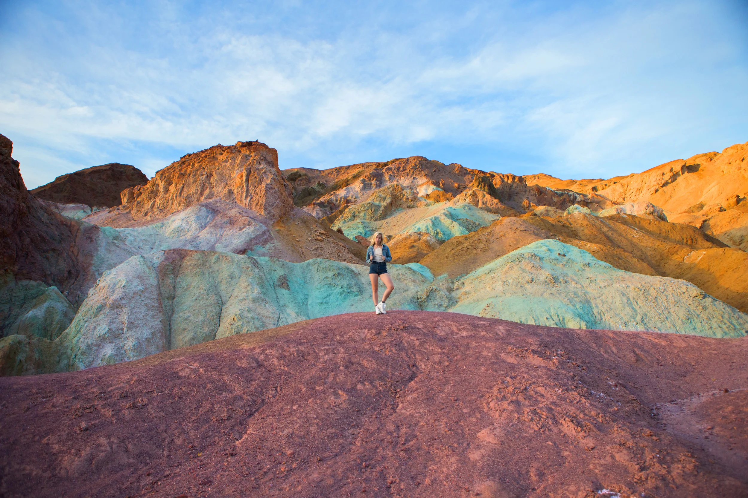 AstroBandit_JordanRose_ColorfulSurroundings_ArtistsPalette_DeathValley_UrbanOutfitters_5.jpg
