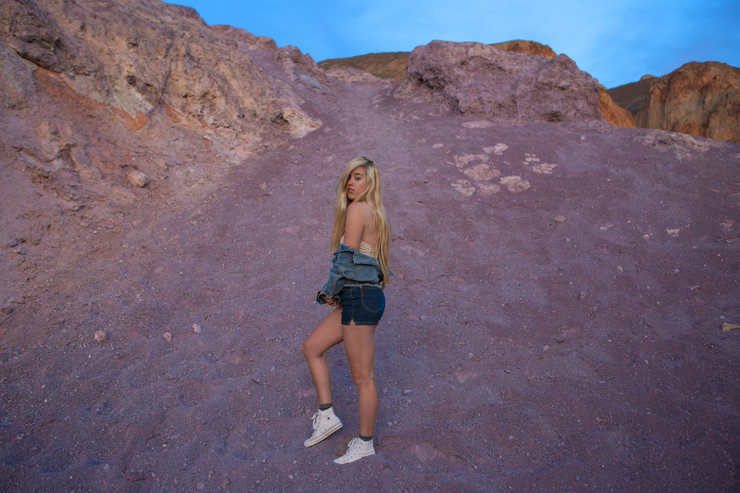 AstroBandit_JordanRose_ColorfulSurroundings_ArtistsPalette_DeathValley_UrbanOutfitters_7.jpg