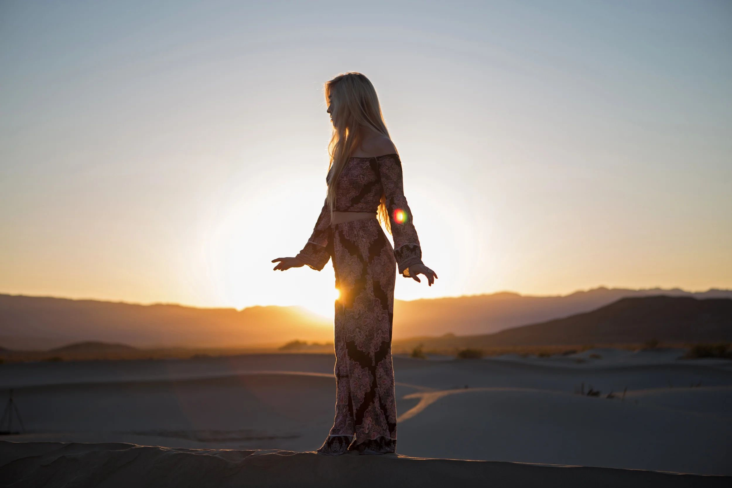 AstroBandit_JordanRose_BandOfGypsies_Sunrise_MesquiteSandDunes_DeathValley_9.jpg