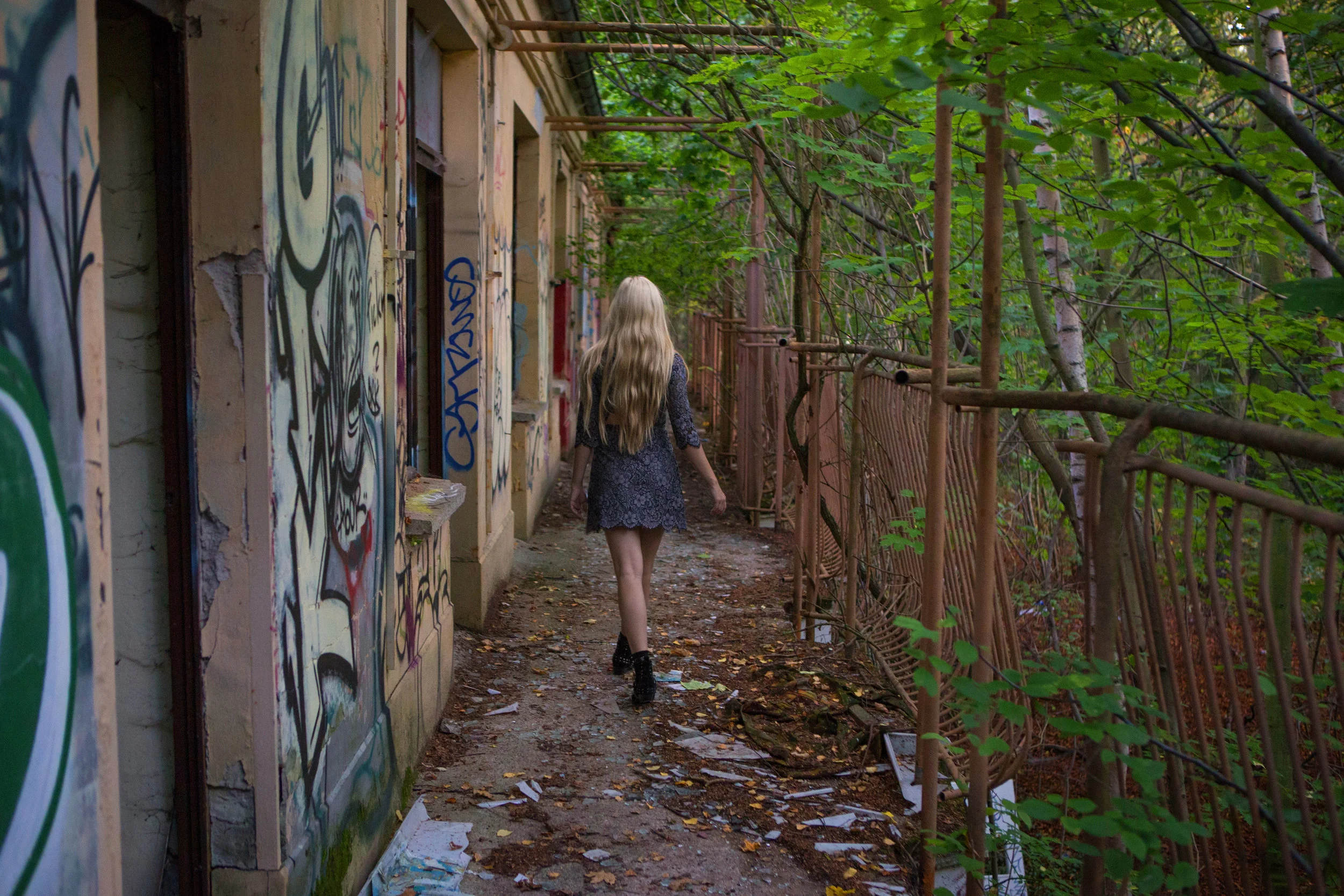 AstroBandit_Berlin_Abandoned_Childrens_Hospital_Zombie_Weissensee_ForLoveandLemons_7.jpg