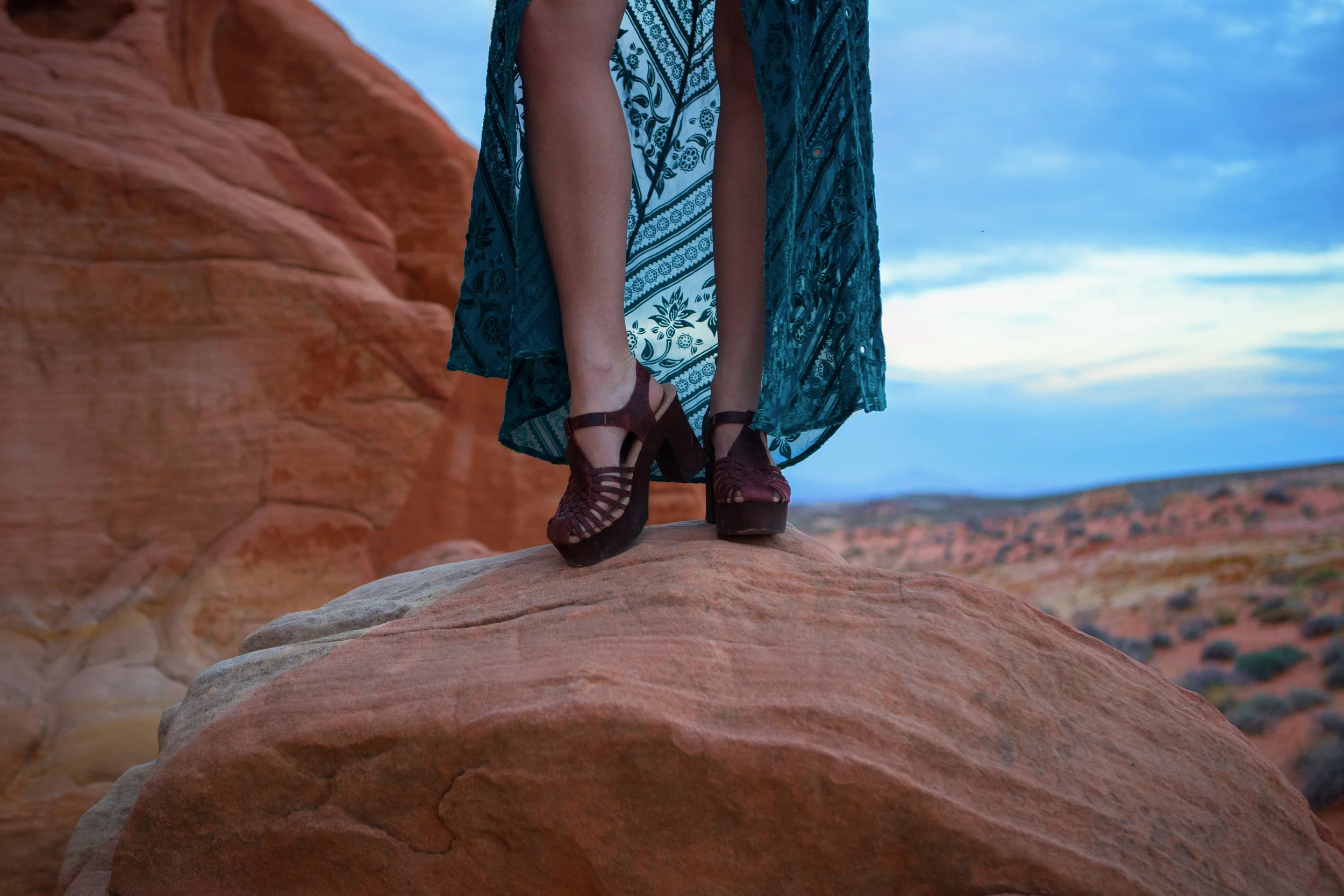 AstroBandit_JordanRose_ValleyOfFire_ForLoveandLemons_SbiccaFootwear_Sunset_6.jpg