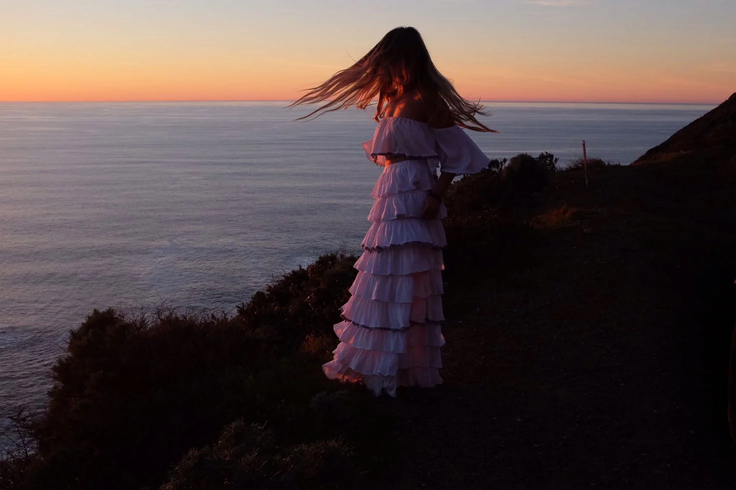 JordanRose_AstroBandit_Pitusa_BigSur_Sunset_WhiteRuffles_14.jpg