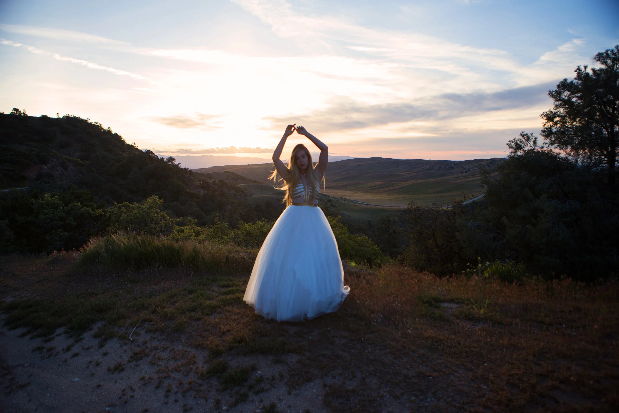 AstroBandit_MadisonJames_WhiteDress_LosPadresNationalForest_1.jpg