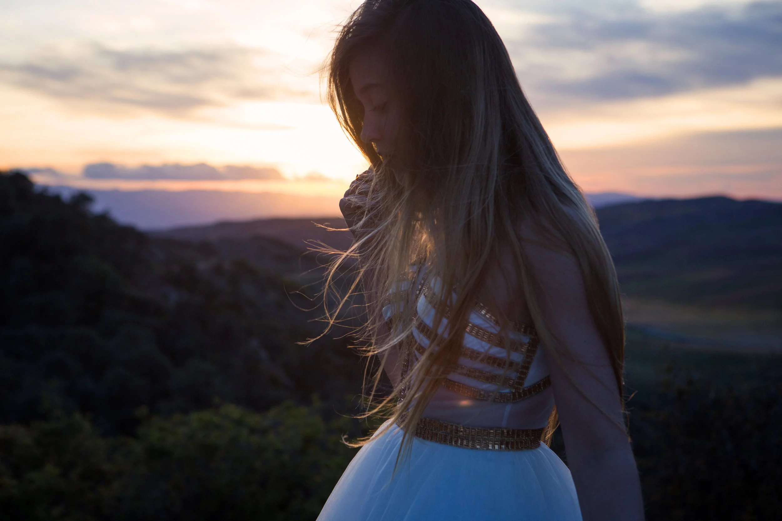 AstroBandit_MadisonJames_WhiteDress_LosPadresNationalForest_4.jpg