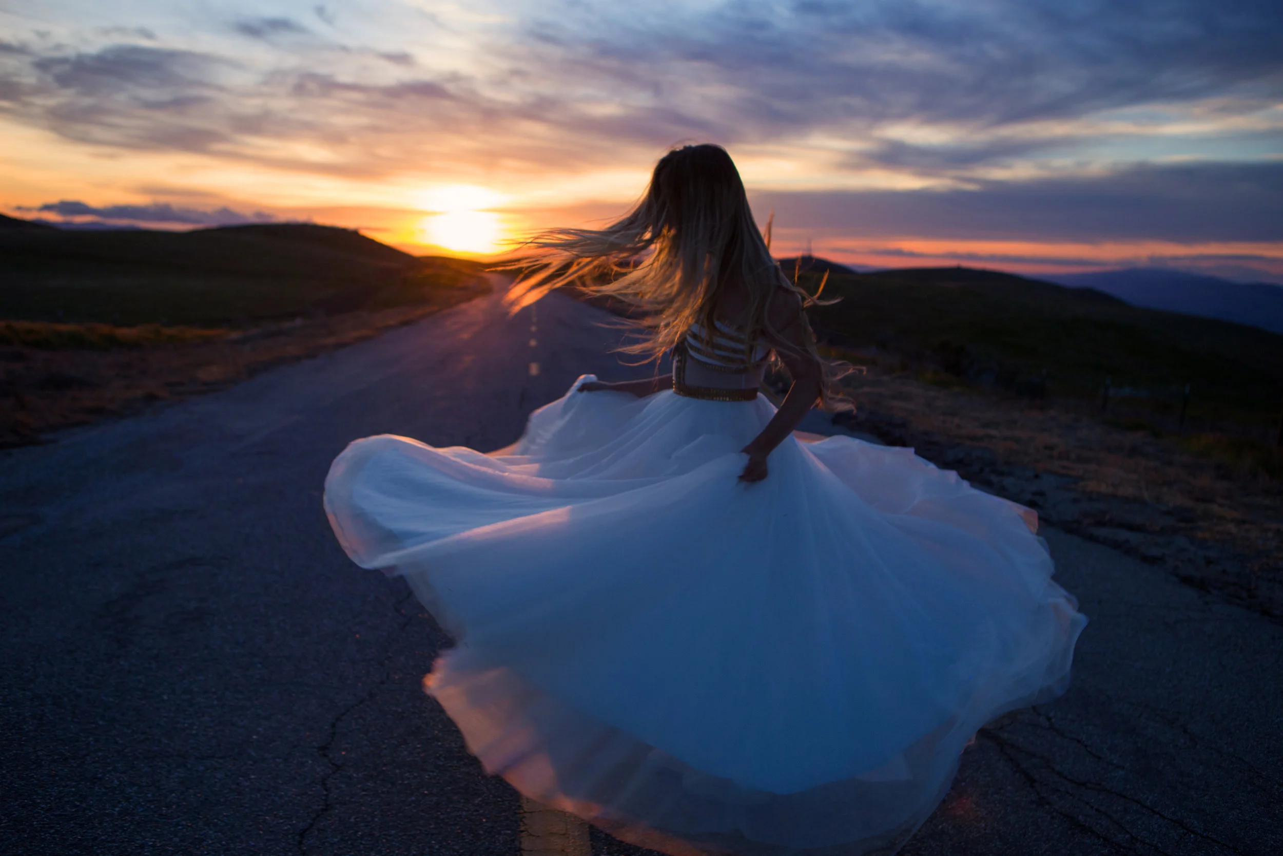 AstroBandit_MadisonJames_WhiteDress_LosPadresNationalForest_8.jpg