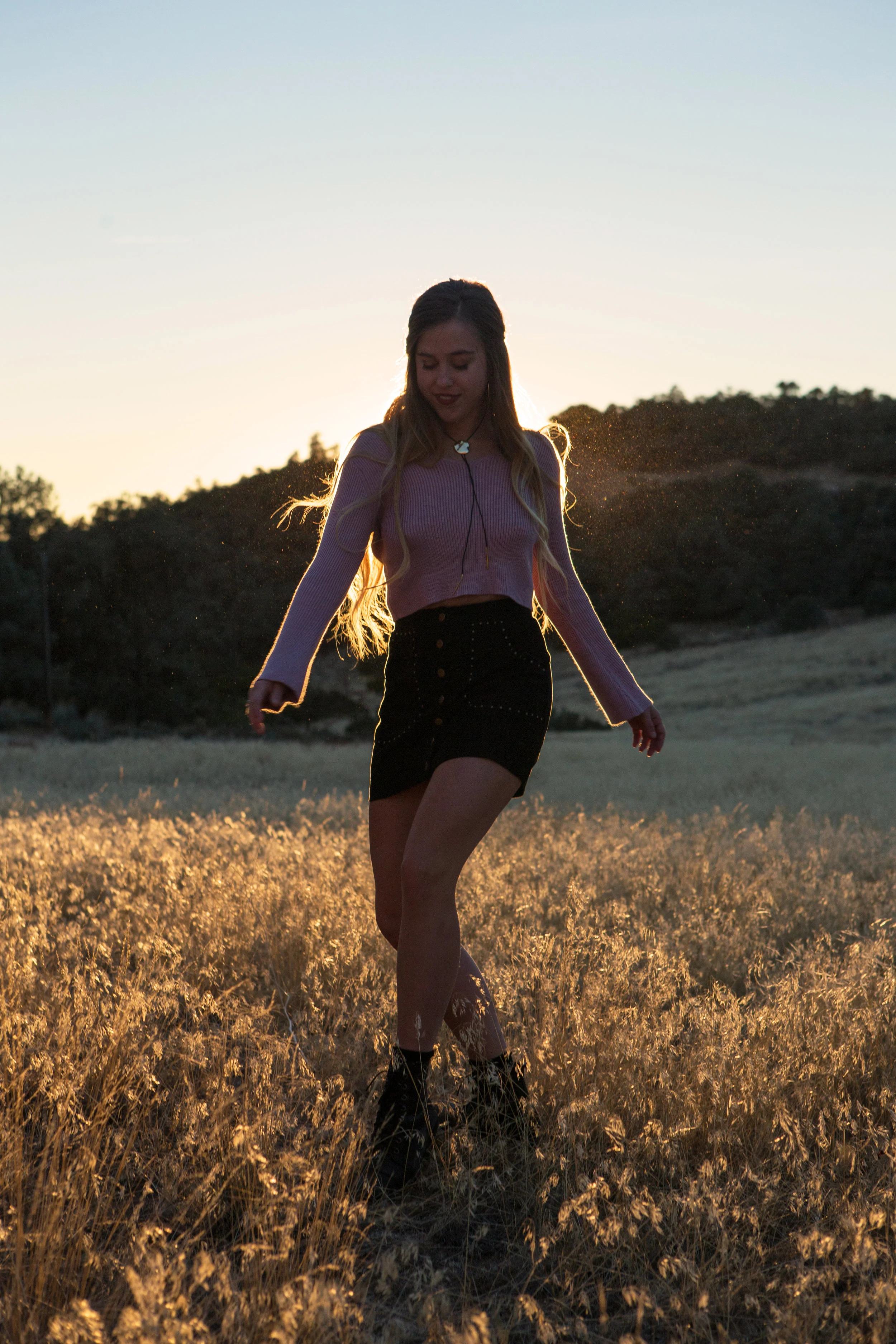 AstroBandit_JordanRose_Tobi_Gorjana_GoldenHour_Mauve_2.jpg