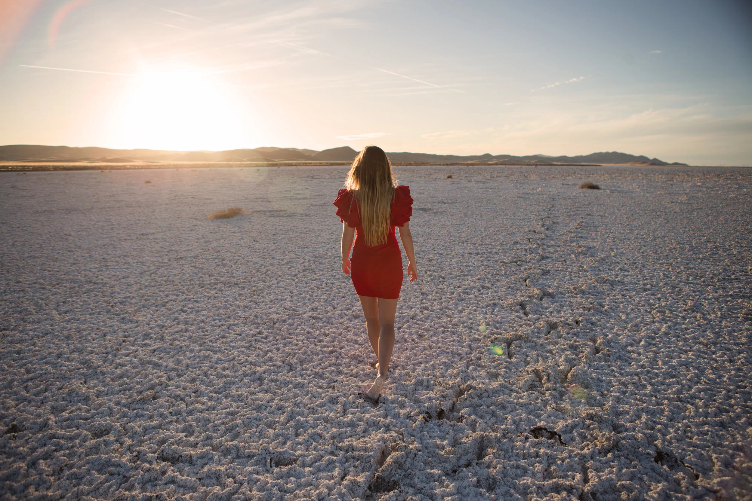 JordanRose_AstroBandit_Red_Dress_Golden_Hour_Spring_Fashion_2018_7.jpg