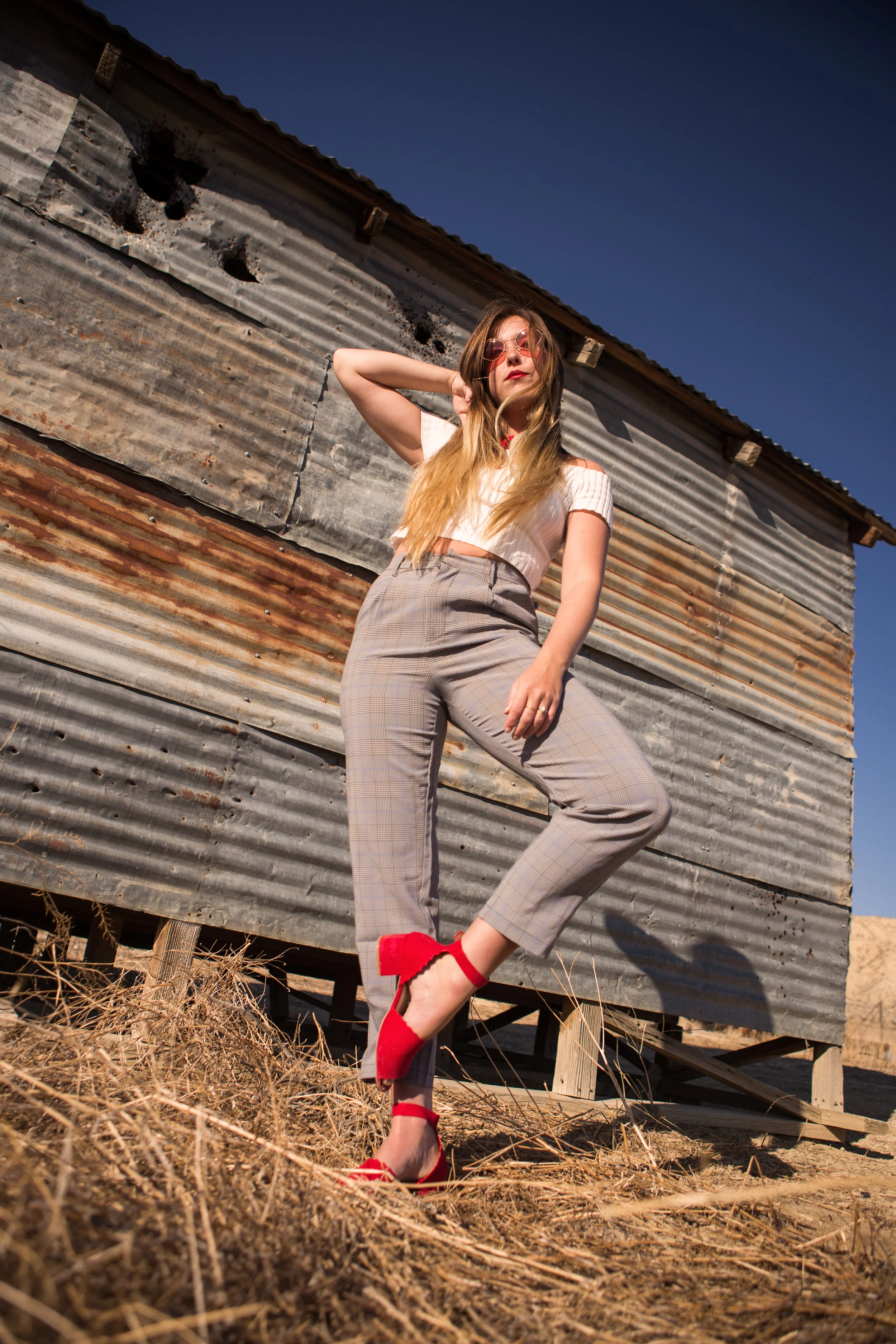 AstroBandit_JordanRose_RedHeels_PopOfRed_RedAccents_CarrizoPlains_GoJane_ZeroUV_7.jpg