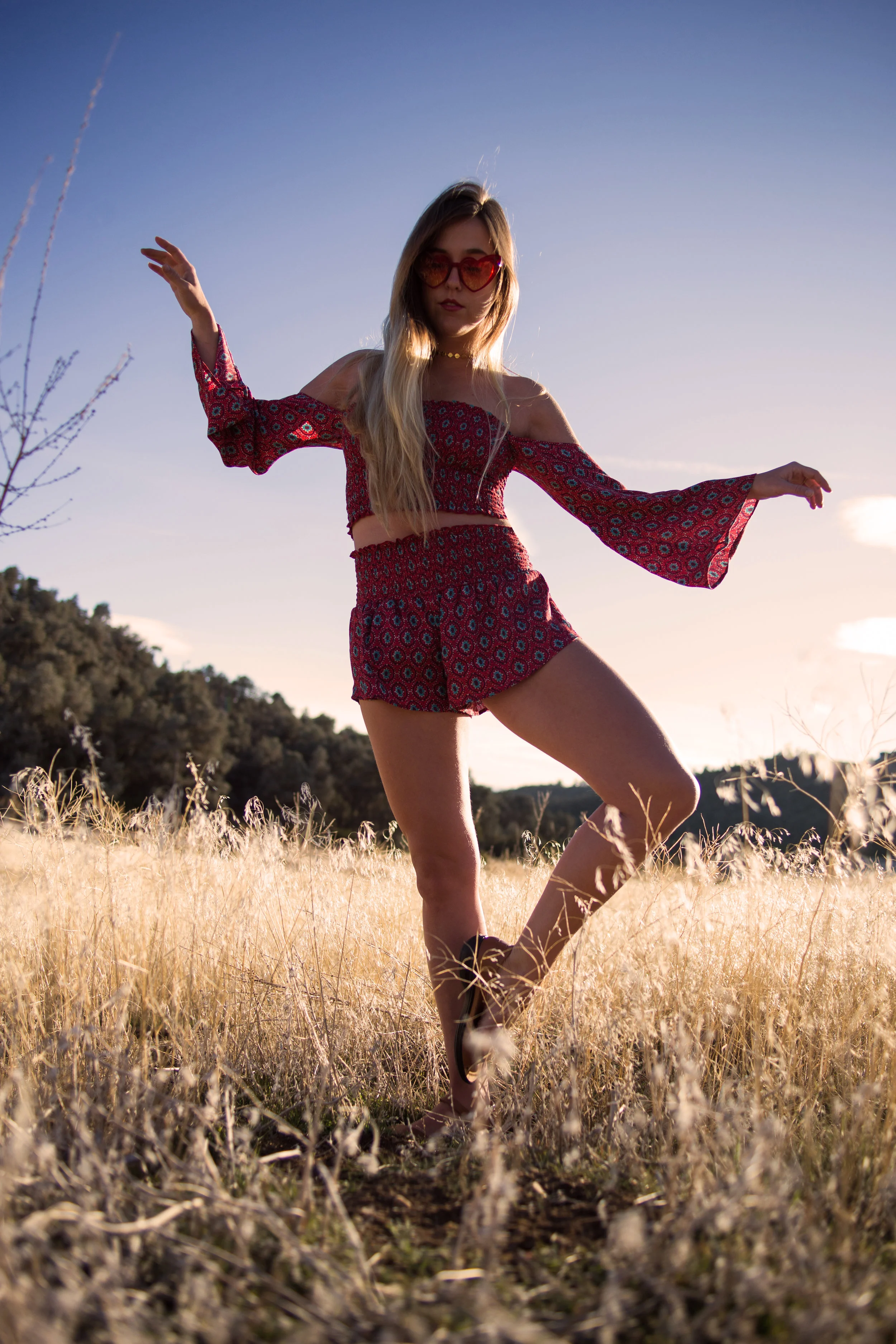 AstroBandit_JordanRose_RevereShoes_Gorjana_Meadow_SpringFashion_2018_3.jpg