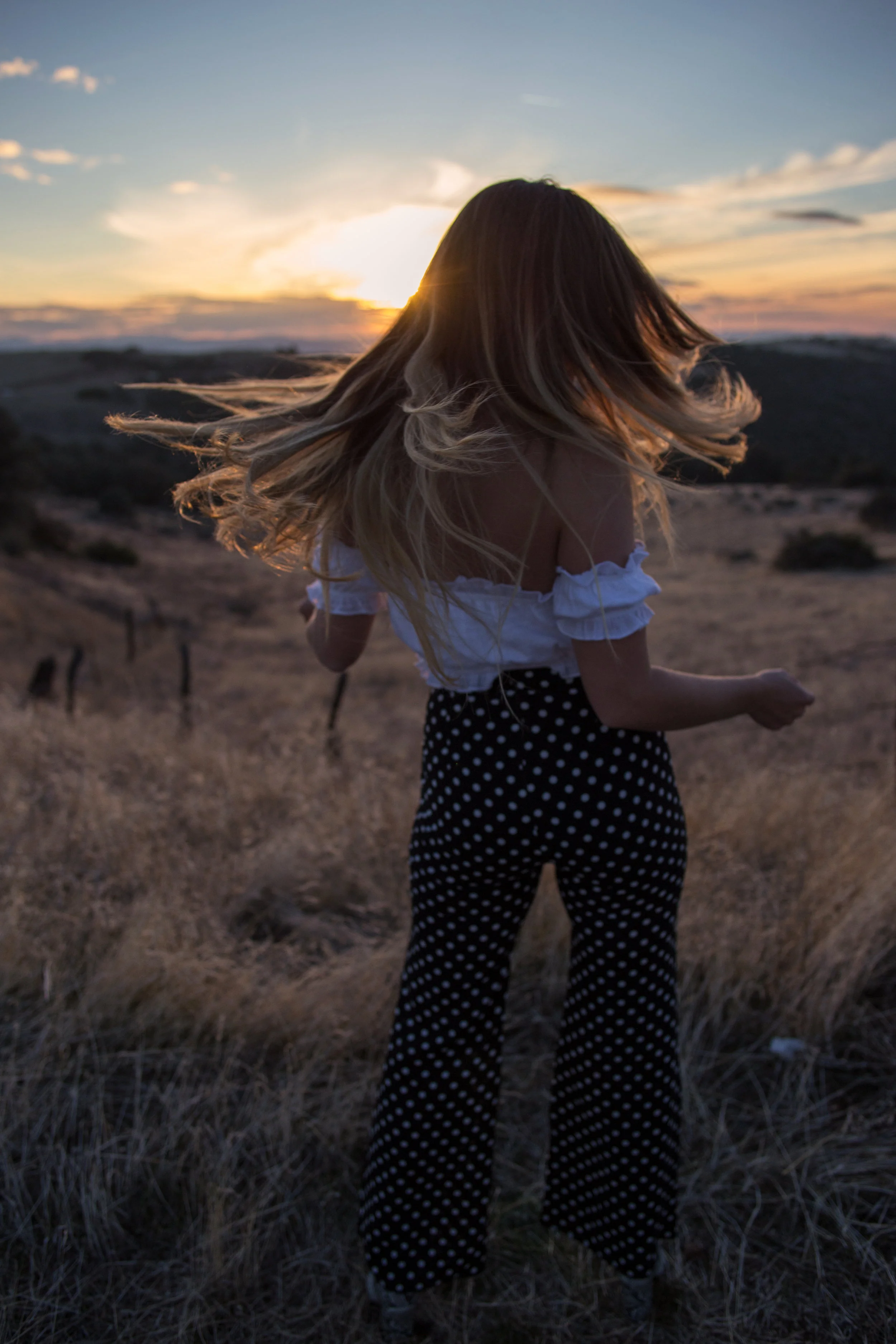 AstroBandit_Blackwater_Matisse_WildHoney_BlackPolkaDotPants_WhiteOffTheShoulderTop_SnakeskinBoots_4.jpg