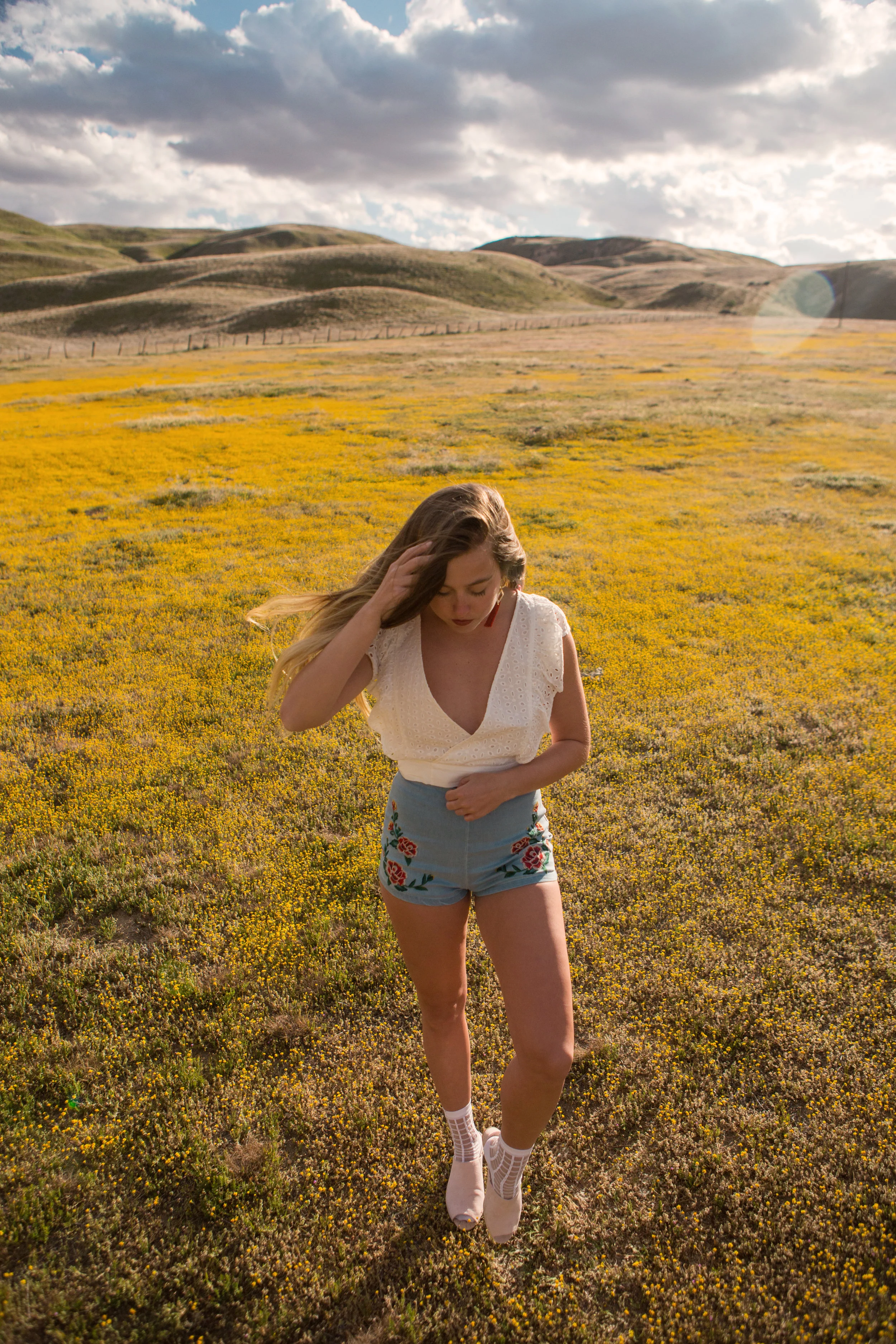 spring_fever_bandit_boutique_pink_mules_floral_emroidered_shorts_spring_5.jpg