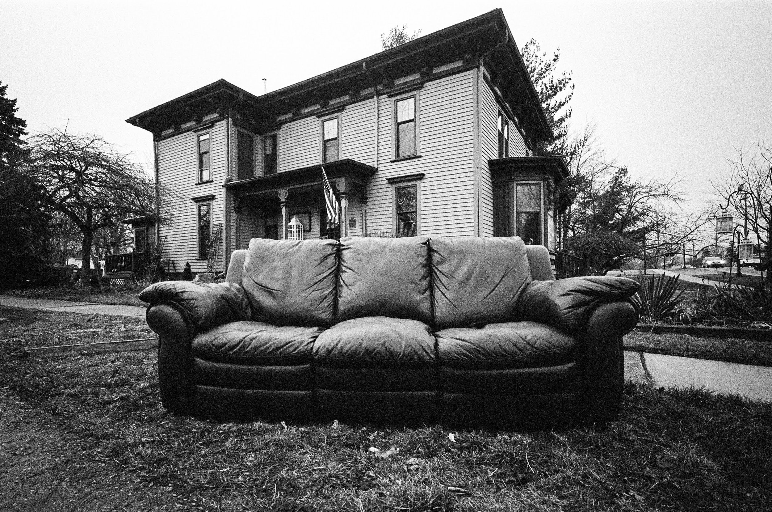 Hologon - TriX - Howell Couch.jpg