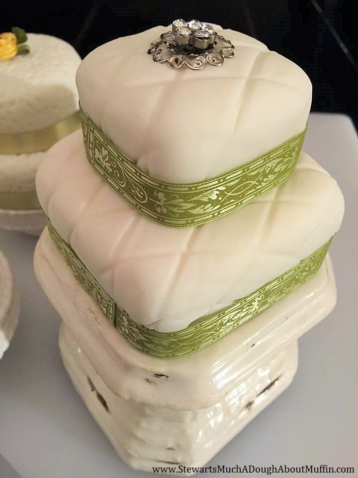 2-Tier Shortbread & Buttercream