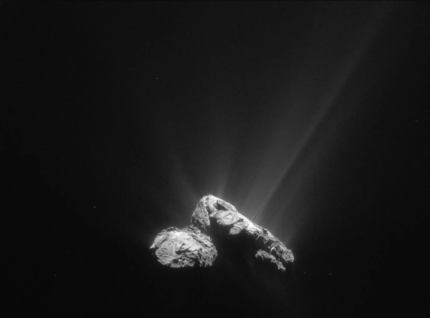 That’s mostly water jetting off the nucleus of comet 67P/Churyumov-Gerasimenko on 30 July 2015 as the comet drew closer to the Sun. – Image Credit: ESA/Rosetta/NAVCAM
