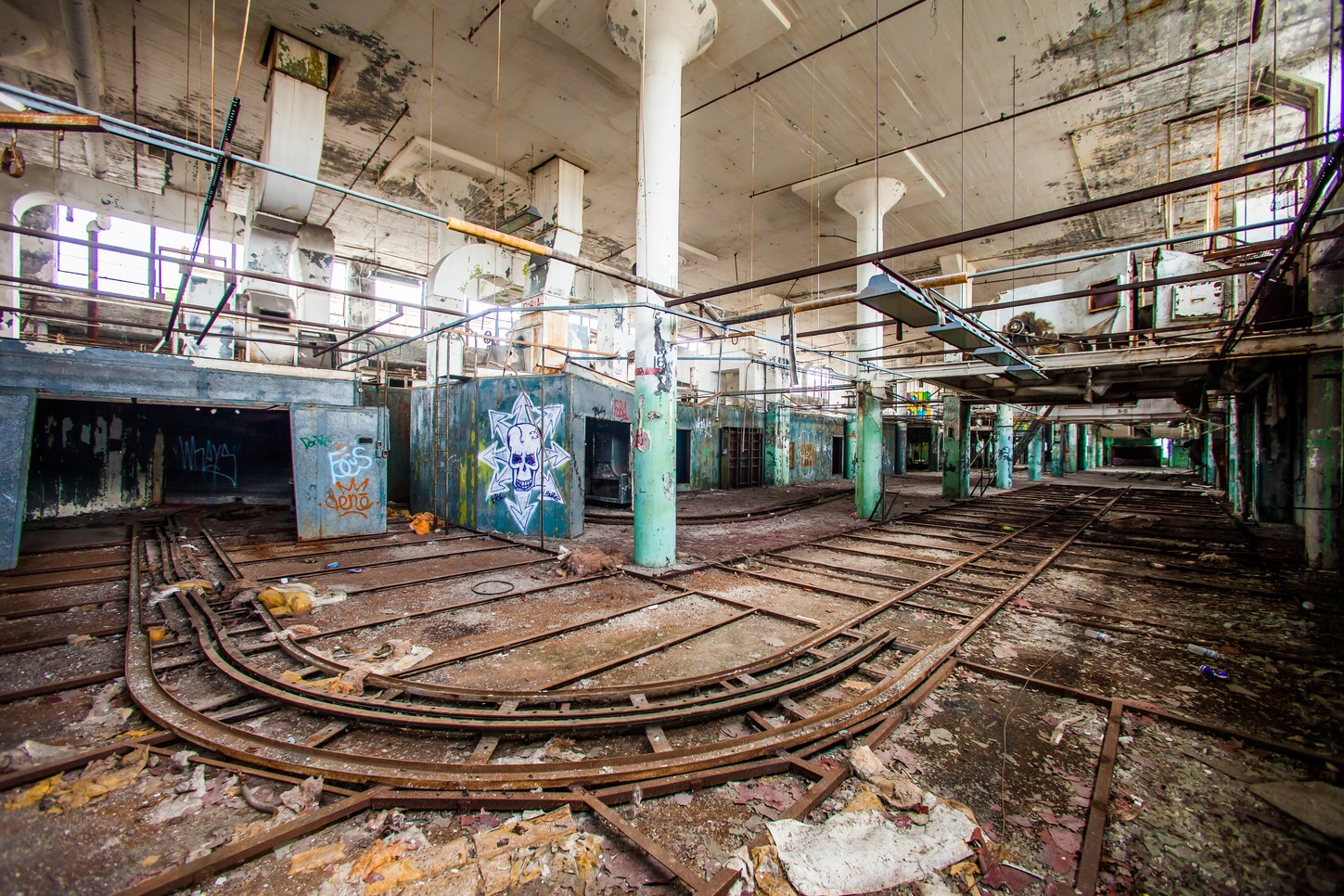 A factory left to rust. Its workers are gone. – Image Credit: Thomas Hawk